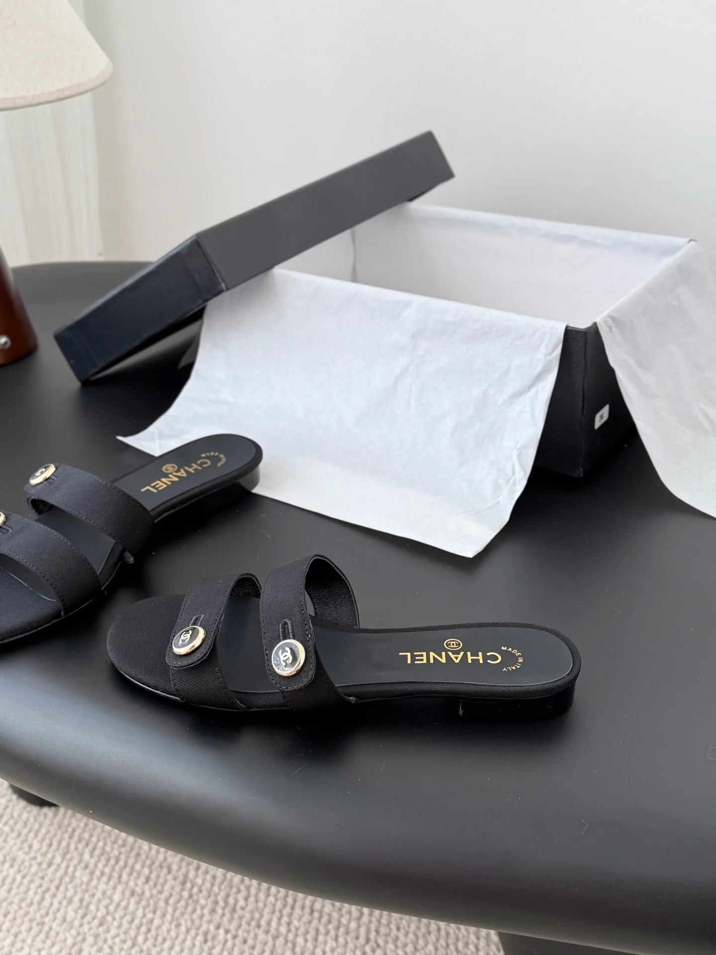 Chan 26ss sandals