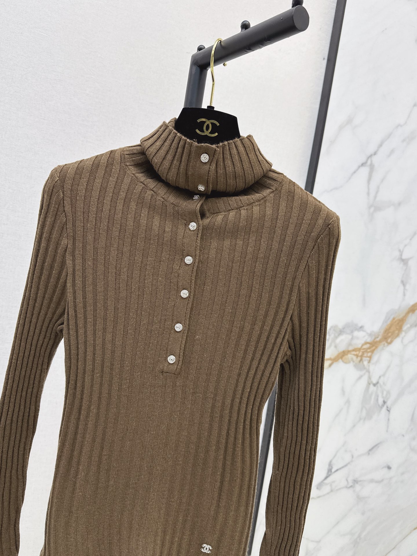 Chan 26fw slim-fit stand collar knitwear