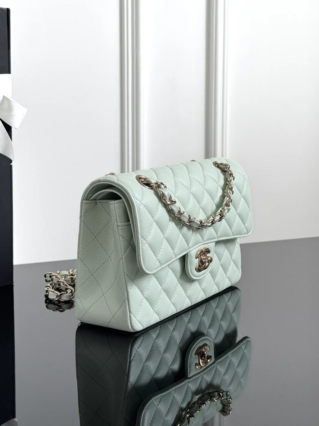 Chan cf23 chain shoulder bag