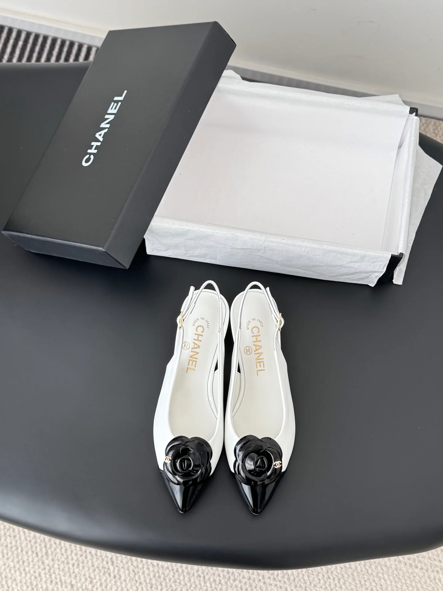 Chan 26ss slingback flats