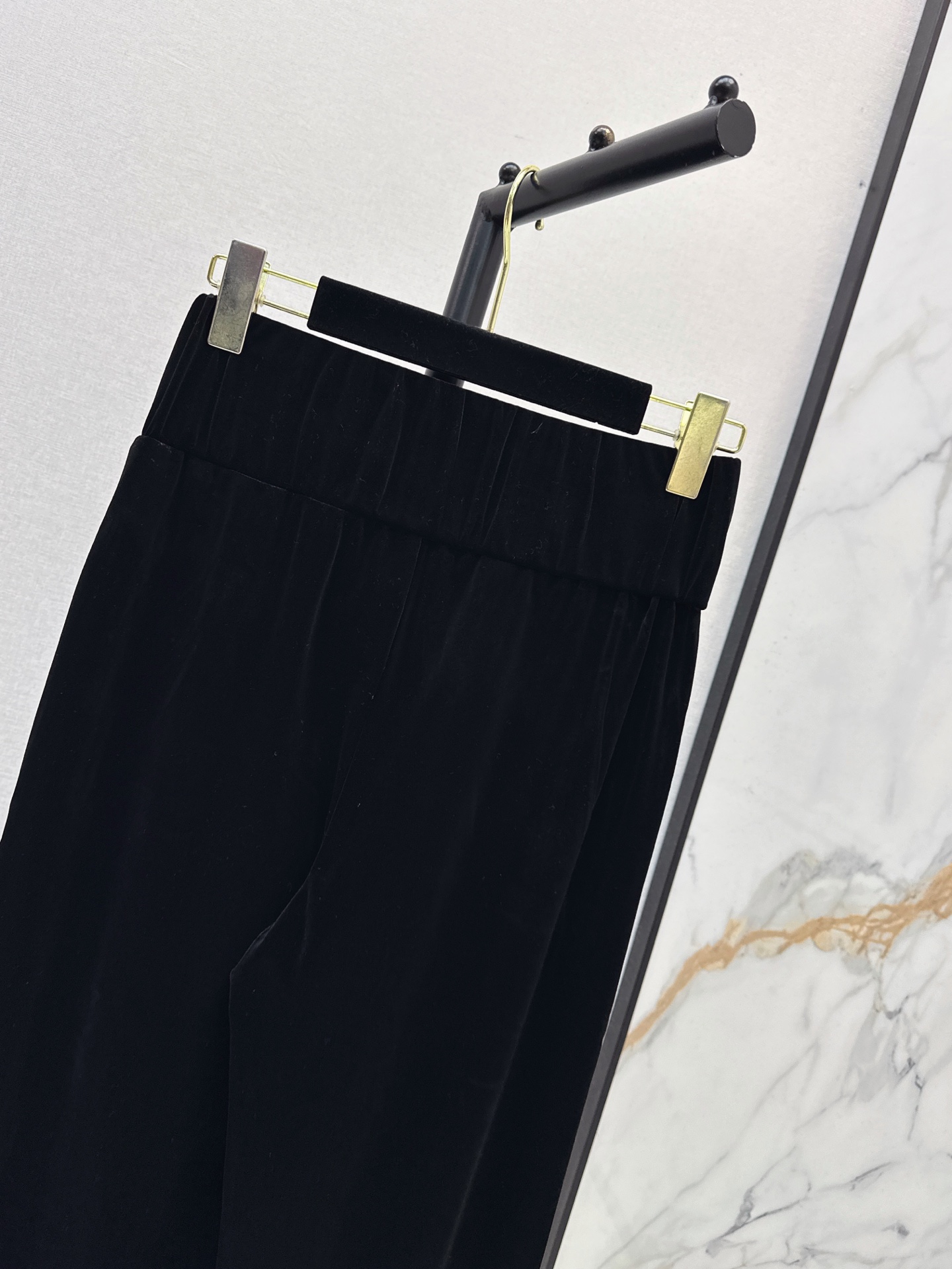 Chan 26fw velvet straight-leg pants