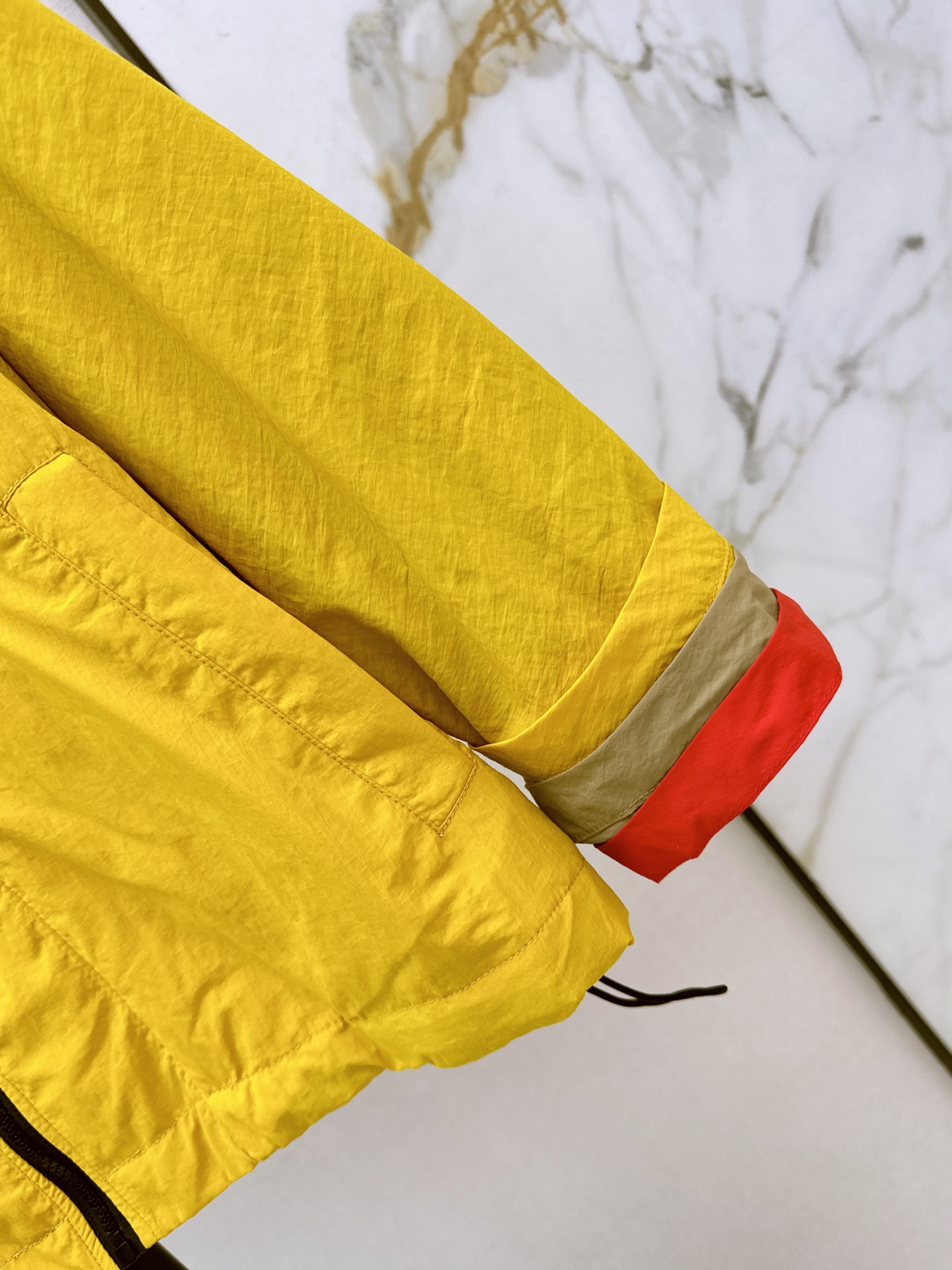Loe 26fw hooded zipper jacket