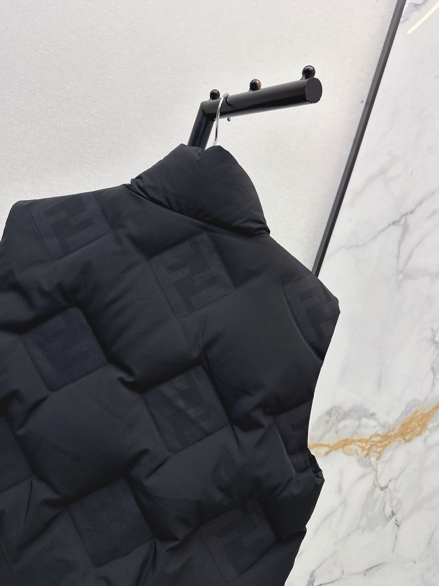 Fen 26fw down vest