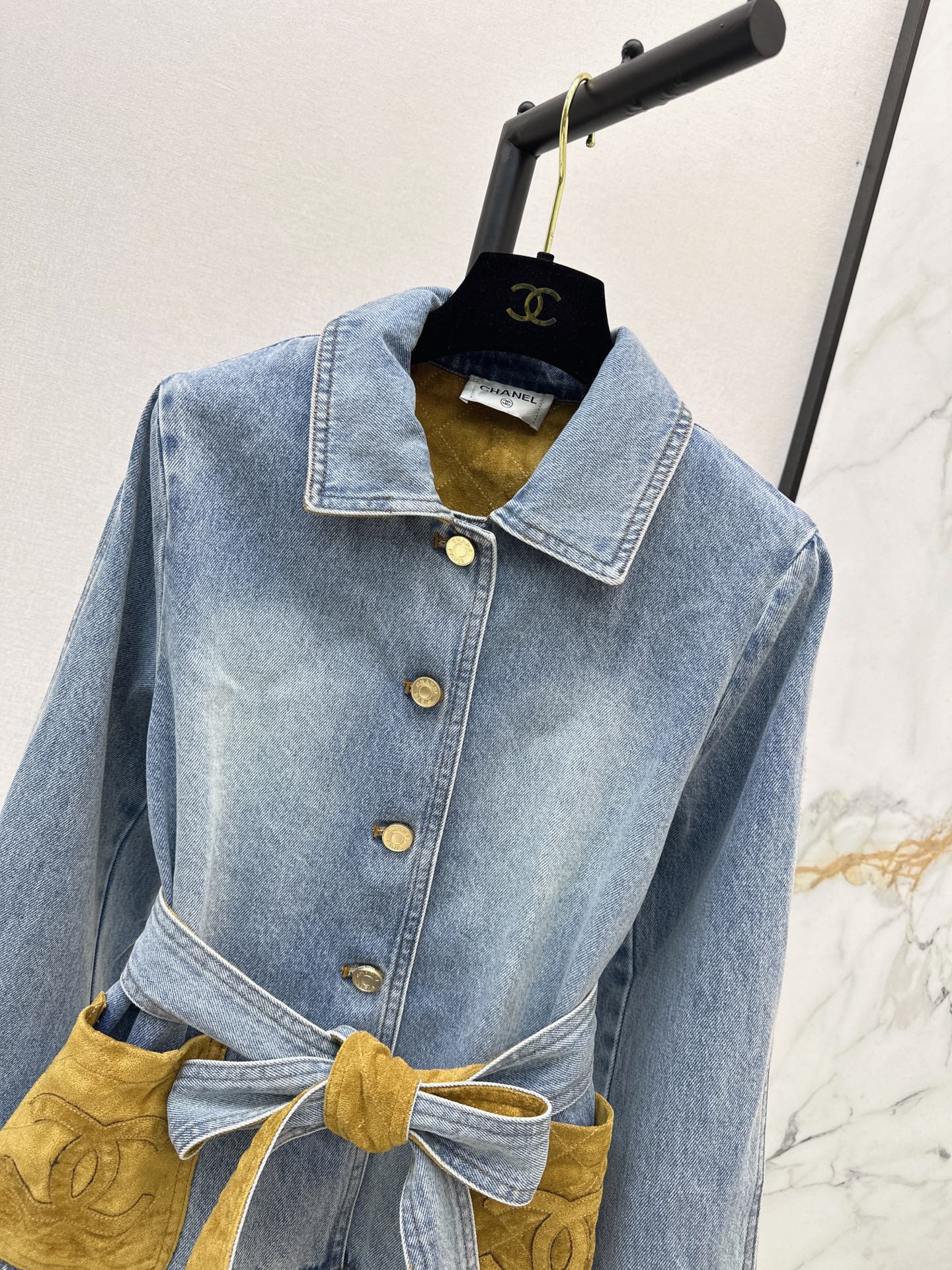 Chan 26fw belted denim jacket
