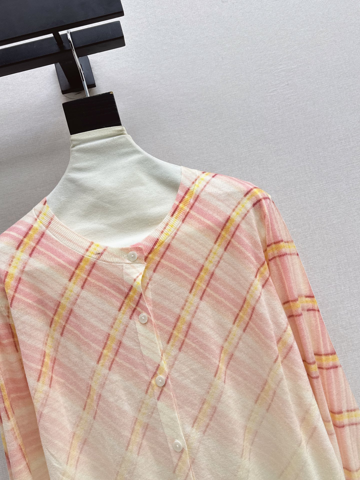 Burb 26fw knit cardigan