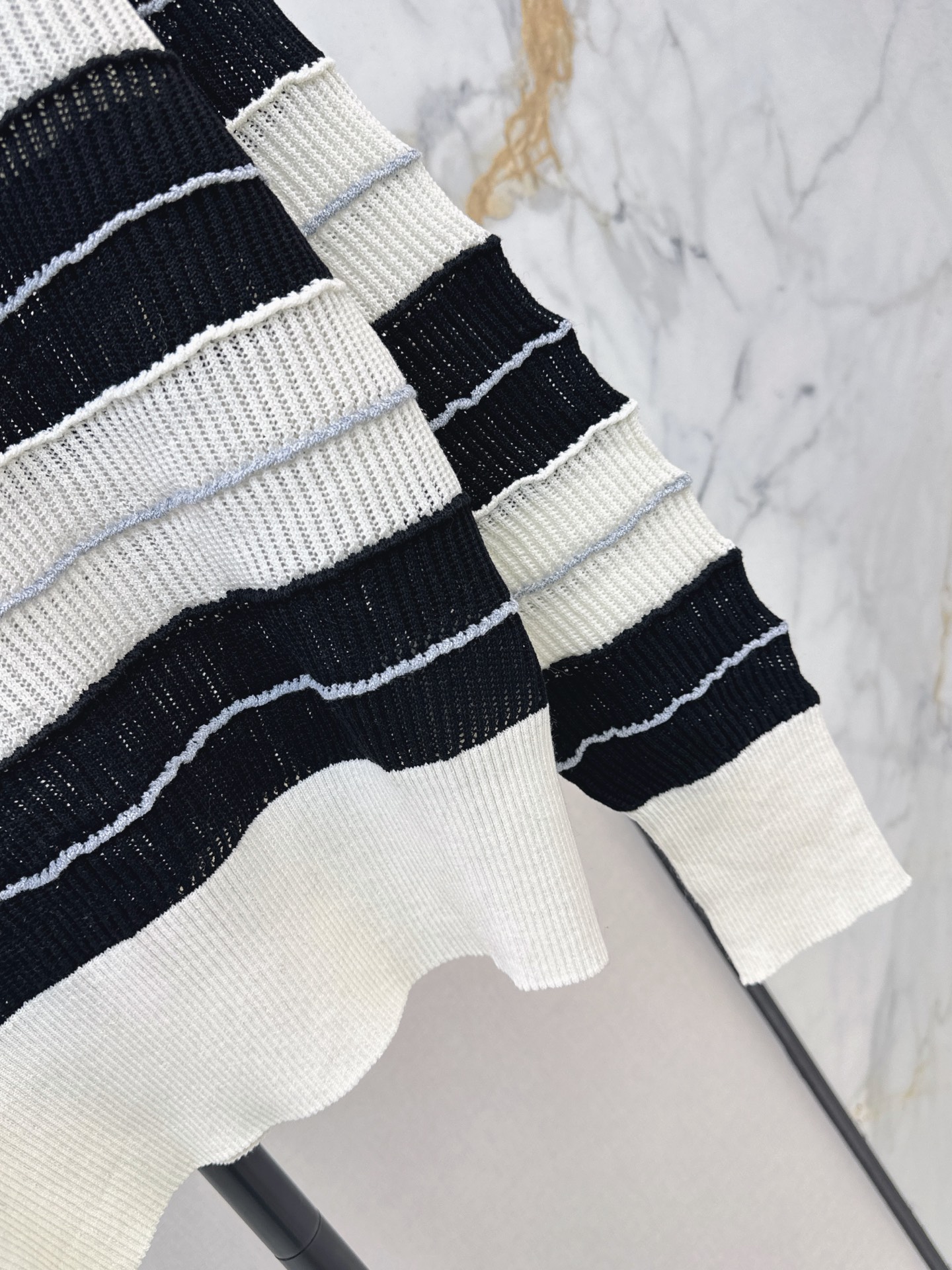 Chan 26fw stripe knit sweater