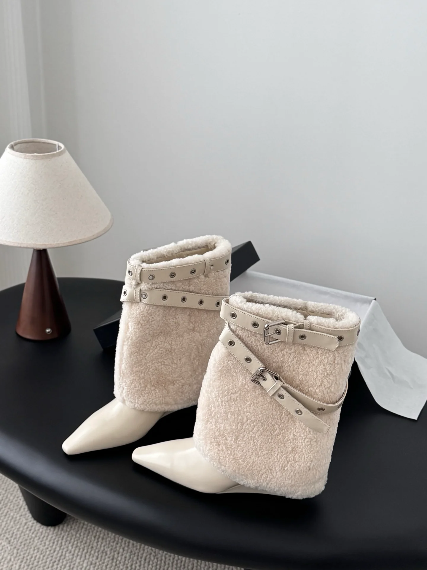 Chan 25fw boots