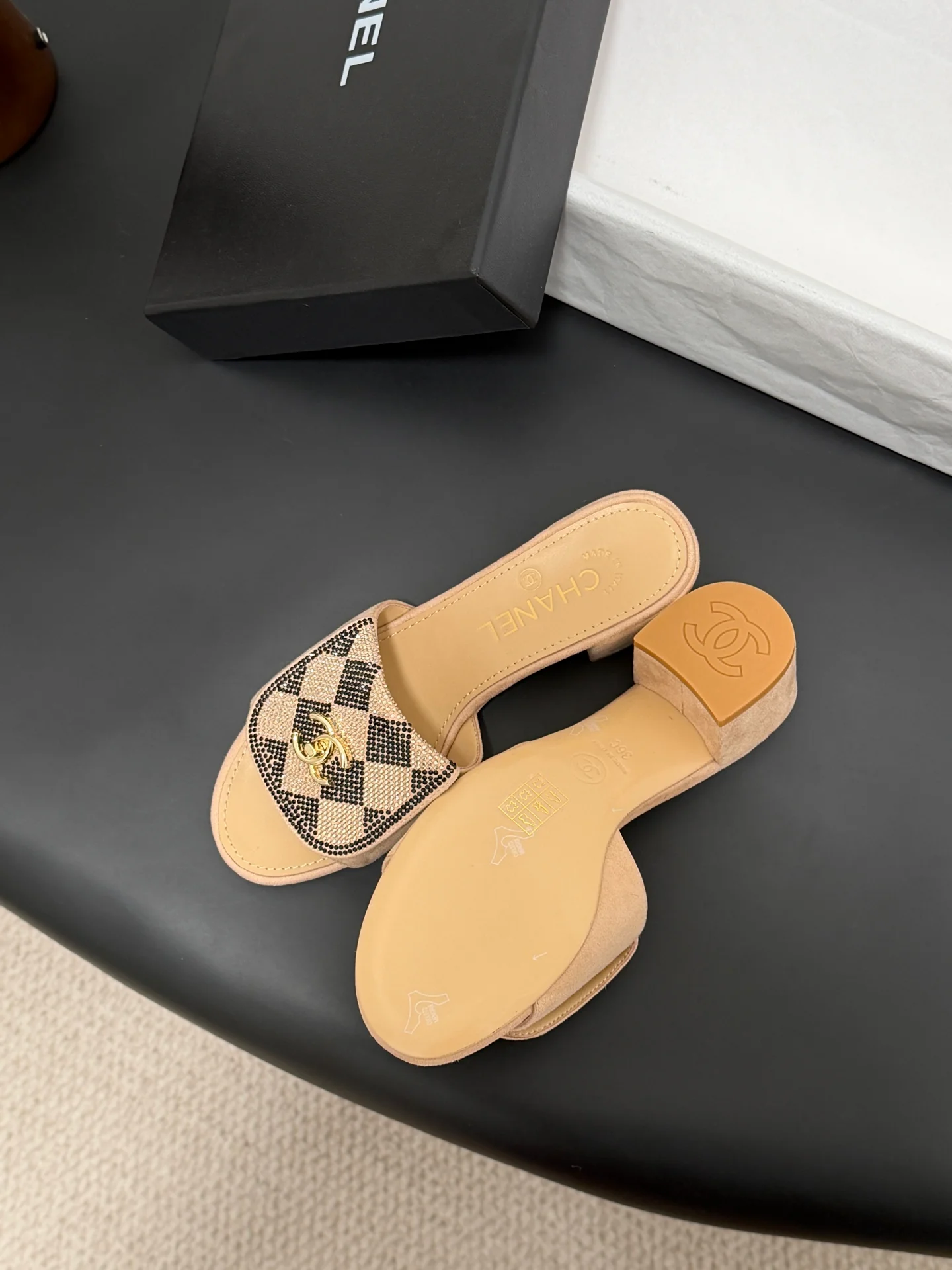 Chan 26ss rhinestone-embellished chunky sandals
