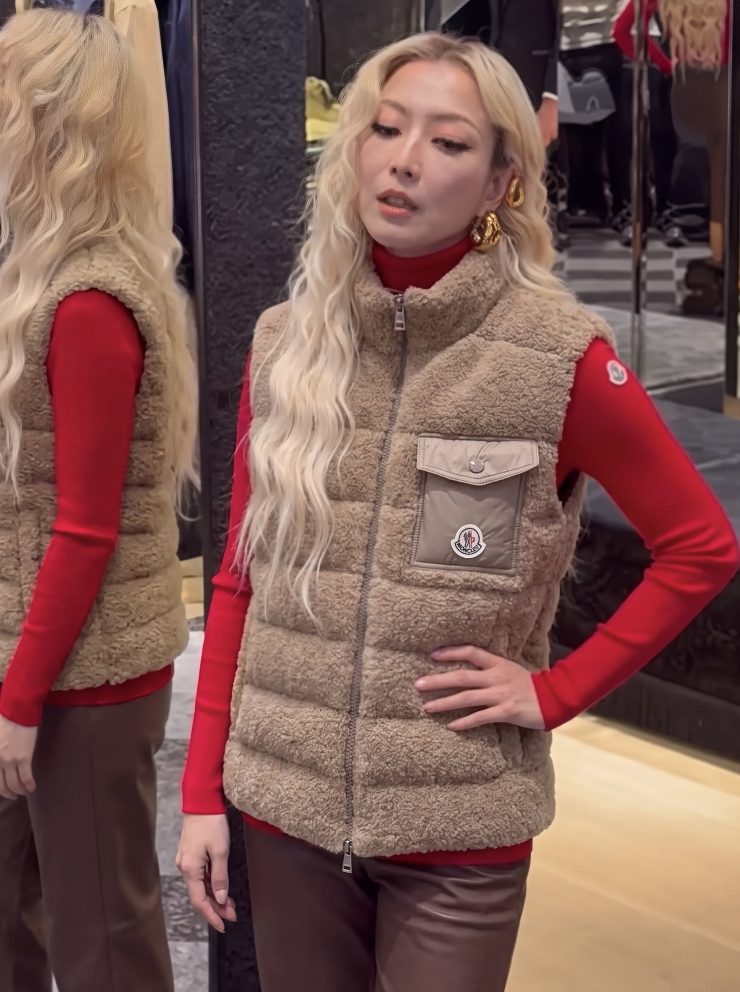 Monc 26fw shearling-fleece down vest