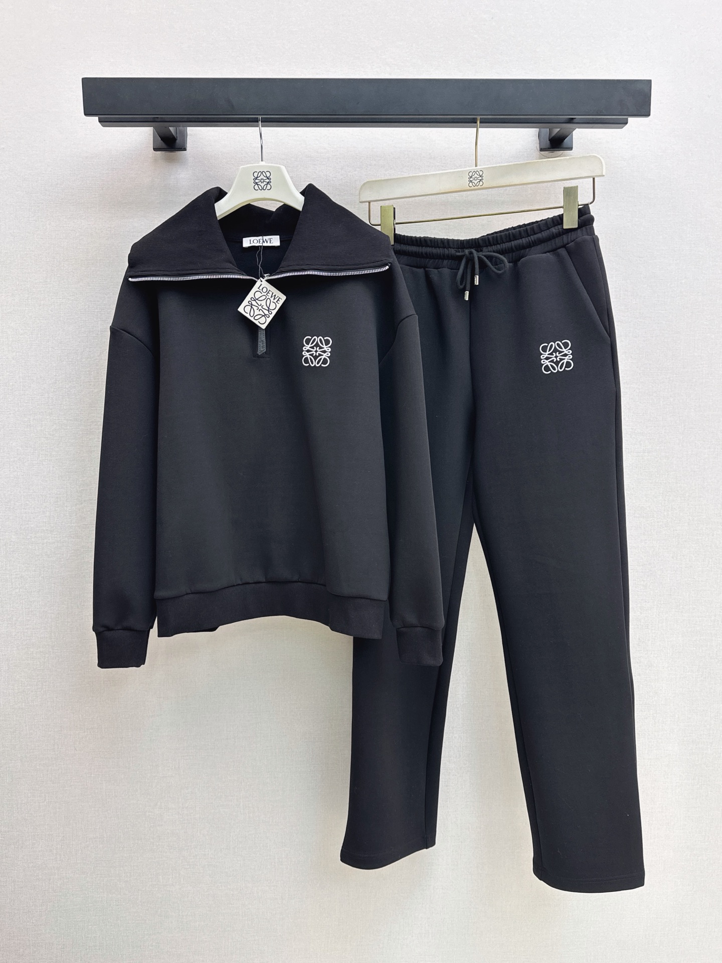 Loe 26fw half-zip sweatshirt pants sets