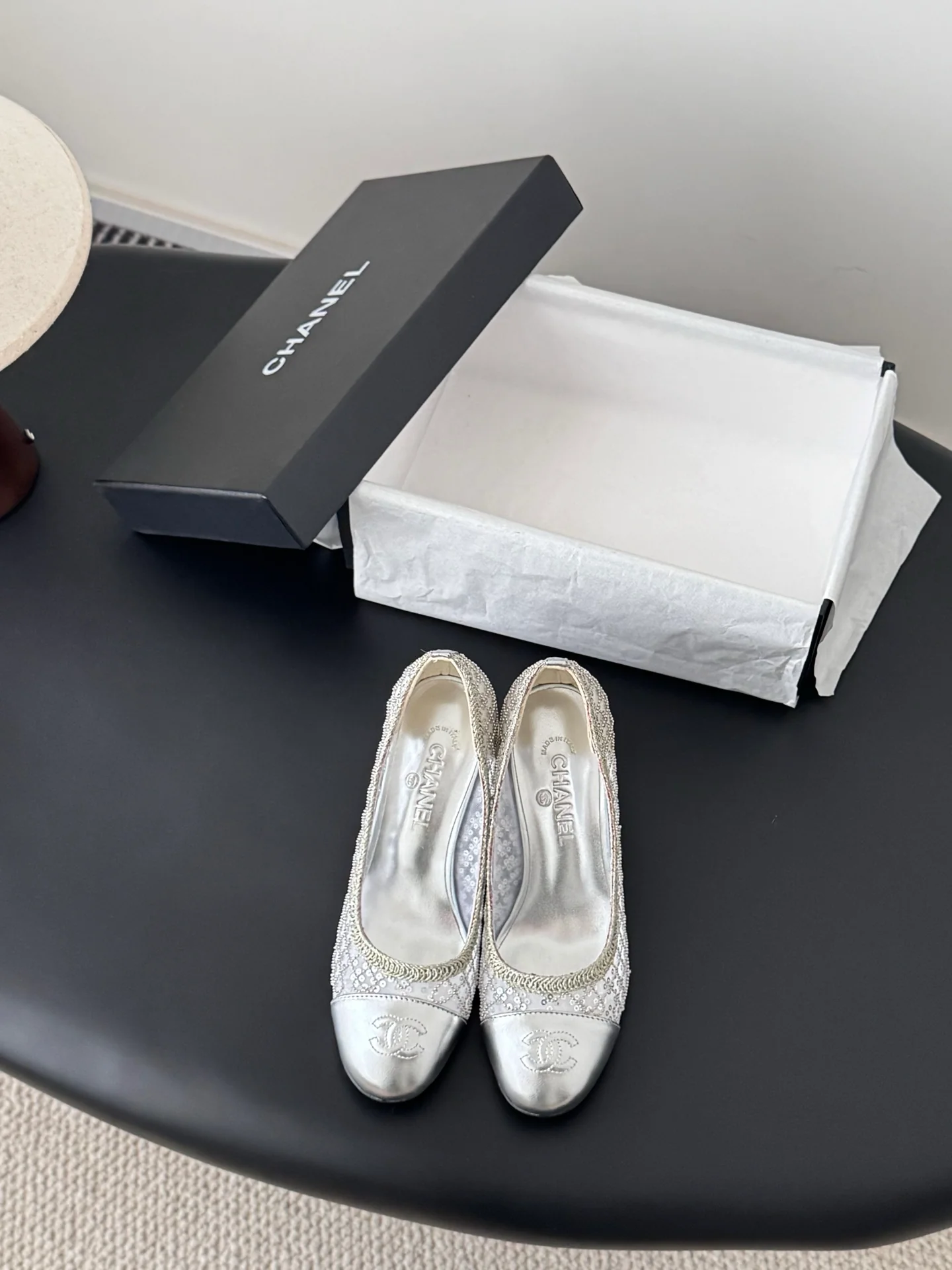 Chan 26ss pearl mary jane chunky heel