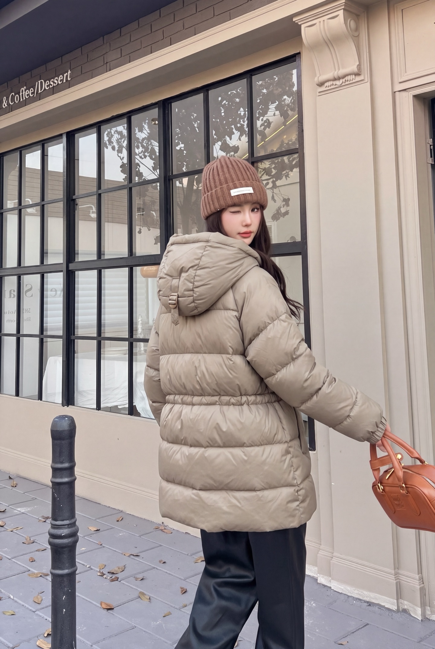 Bur 26fw hooded drawstring down jacket