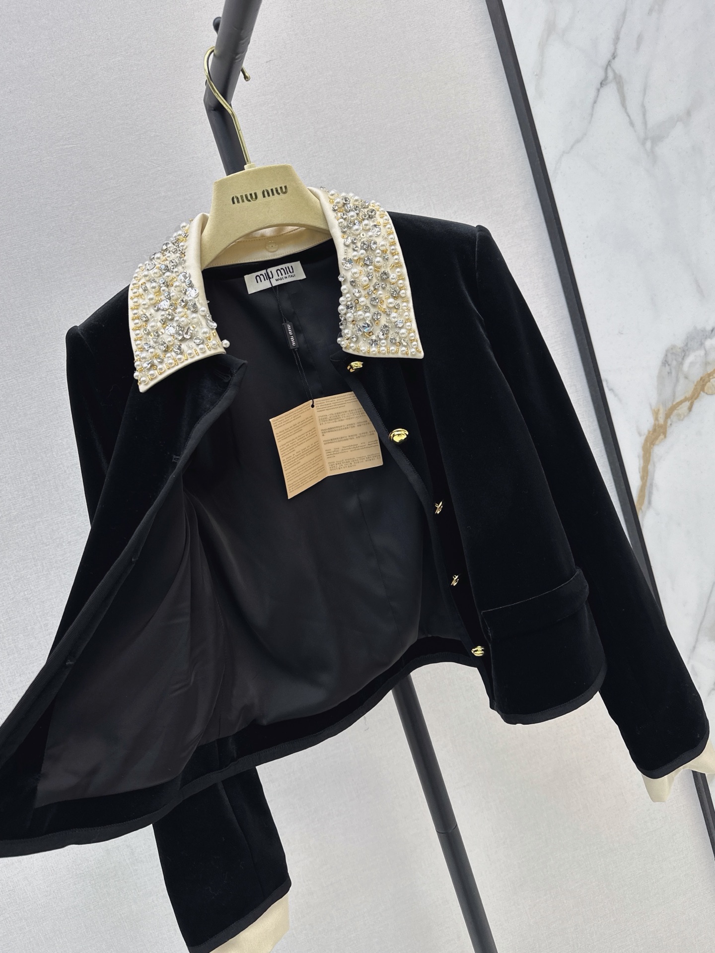 Miu 26fw cropped beading velvet jacket