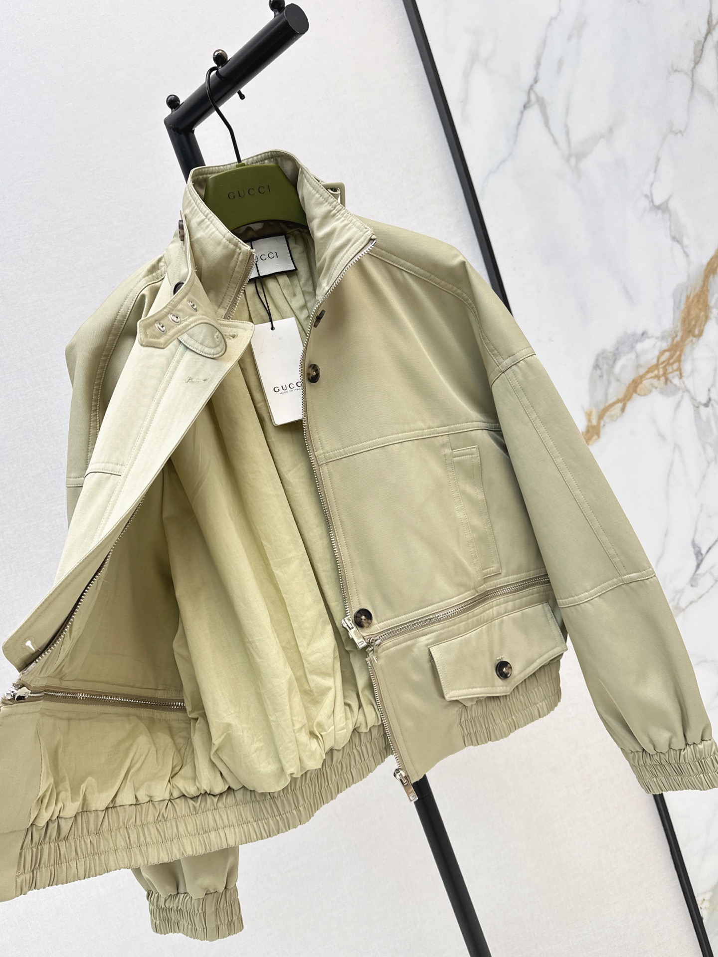 Guc 26fw stand collar jacket