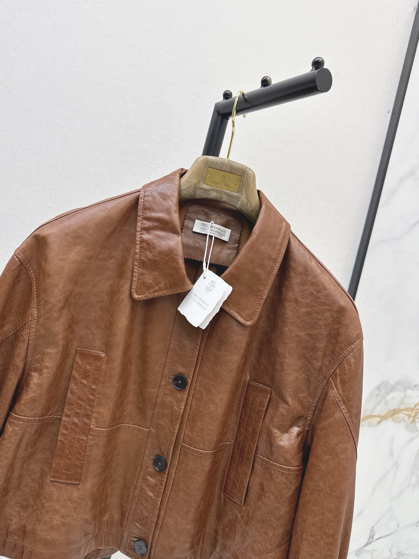 Brun 26fw cropped leather jacket