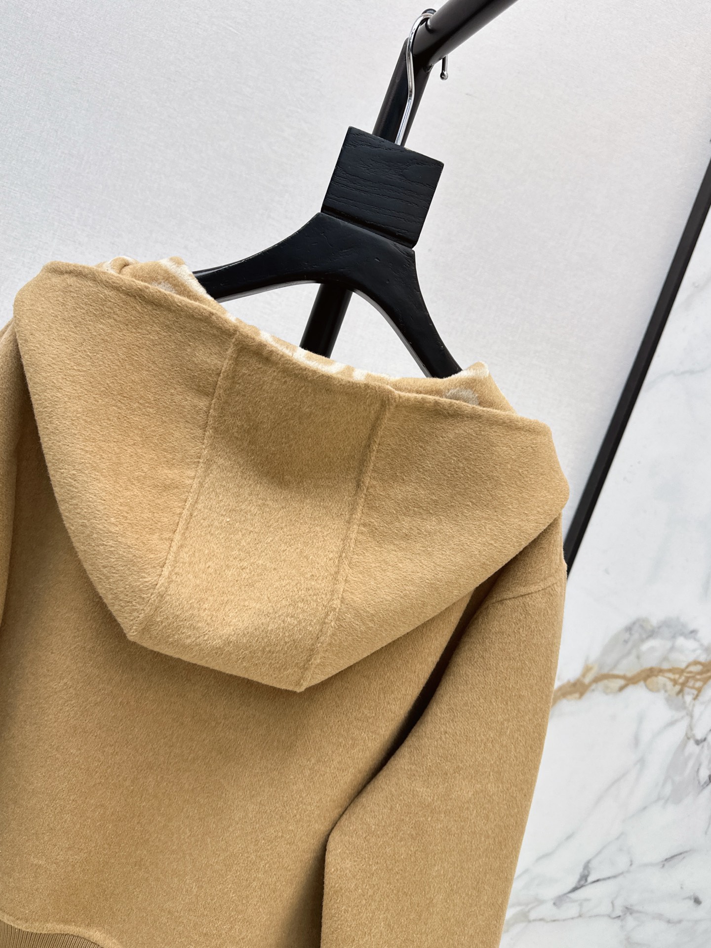 Her 26fw cashmere jacket