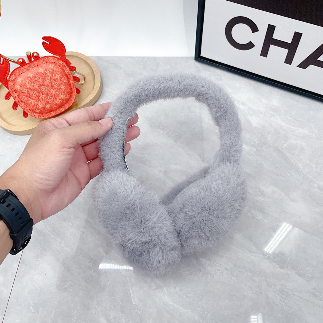 CD 26fw fluffy fur-look earmuffs