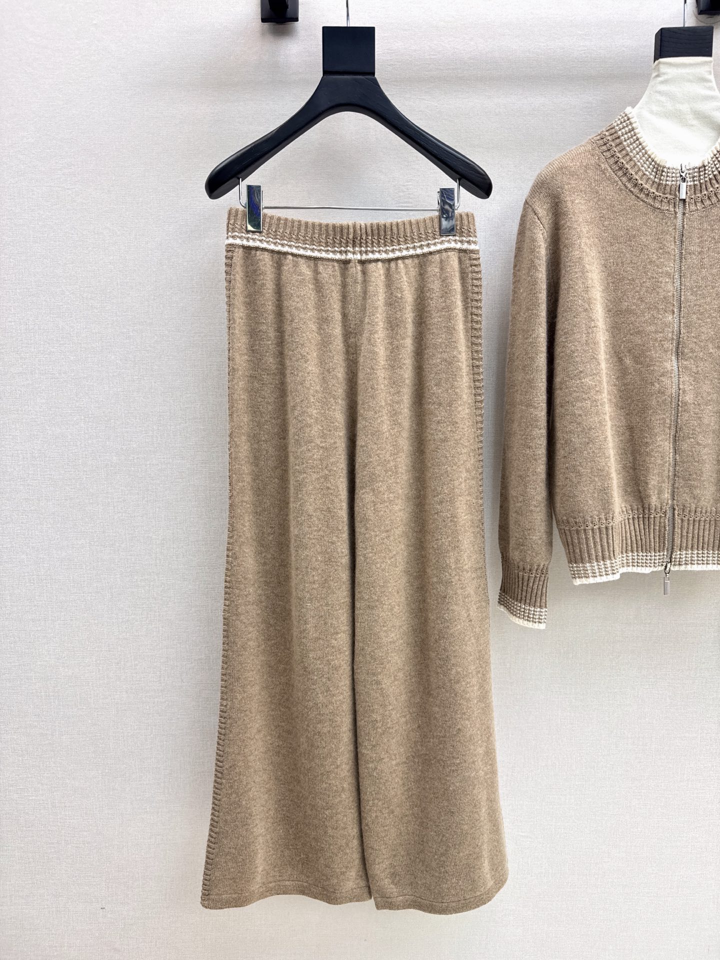 Brun 26fw cashmere cardigan pants set