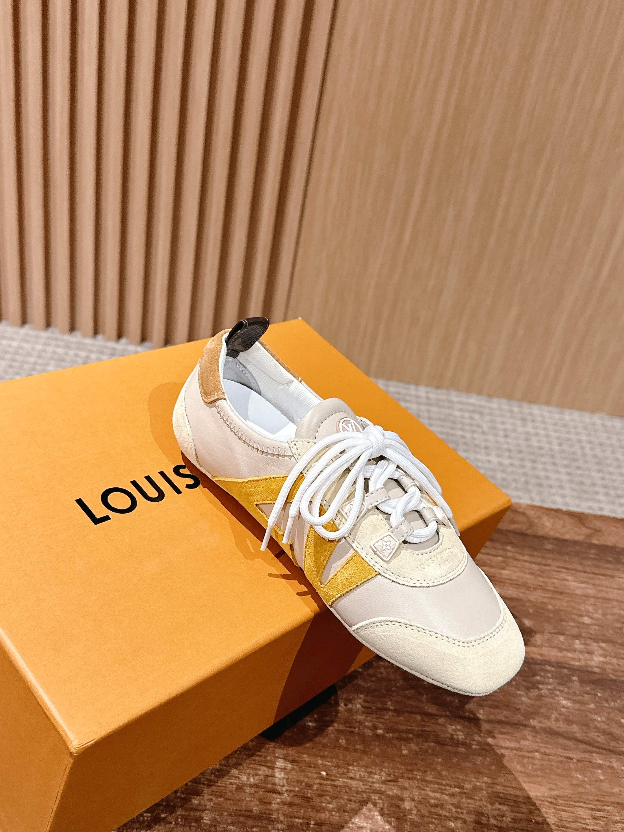 Loui 25fw sneaker