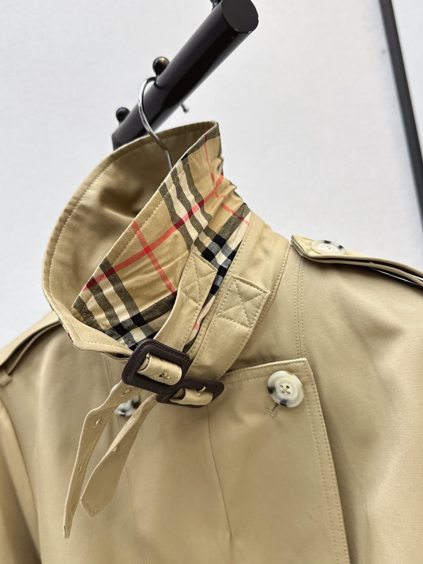 Bur 26fw cropped trench coats