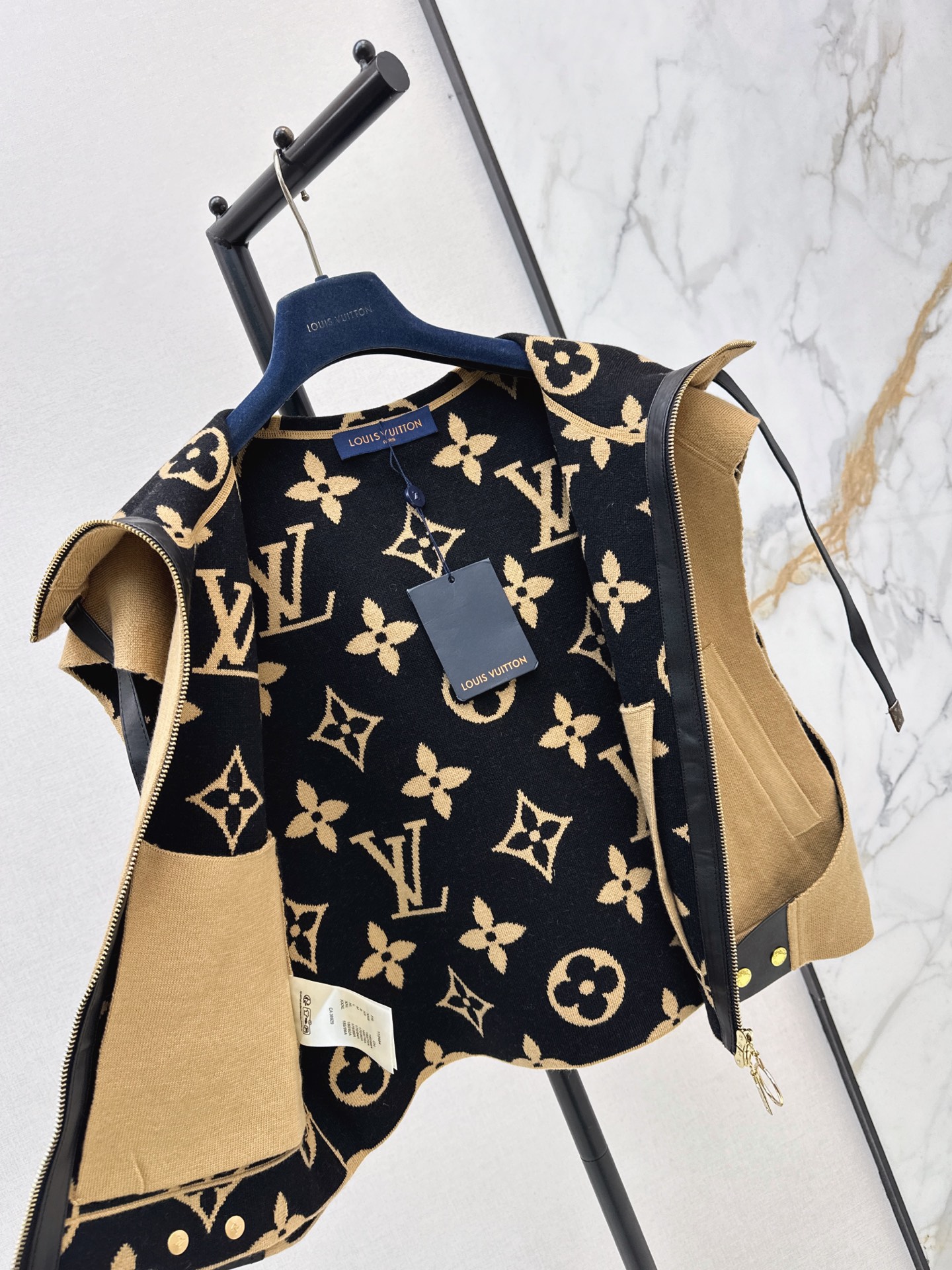 Loui 26ss hooded cape vest jacket