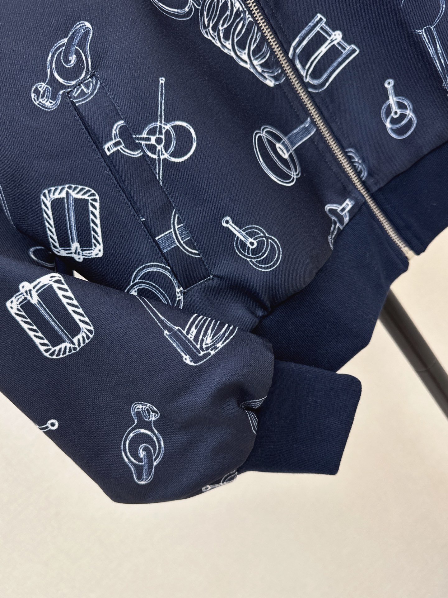 Her 26fw print zipper jacket