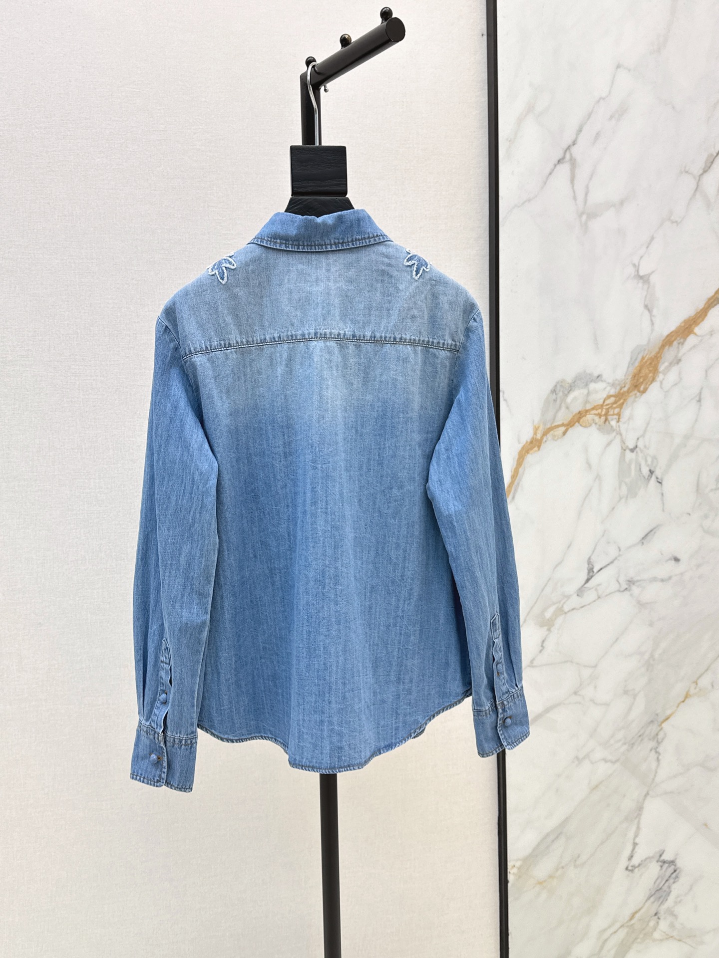 ES 26fw lace embroidery shirt