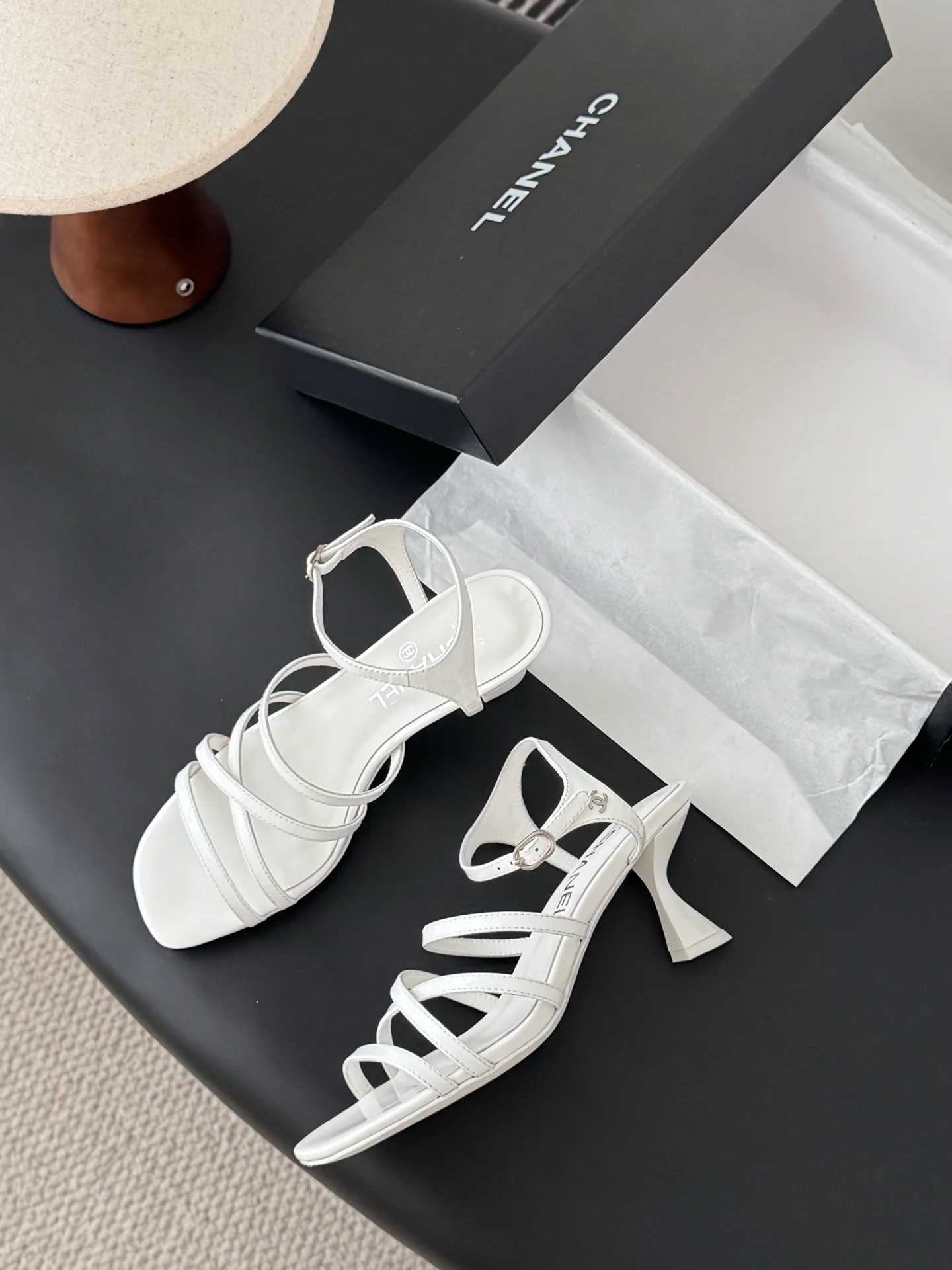 Chan 25fw kitten sandals