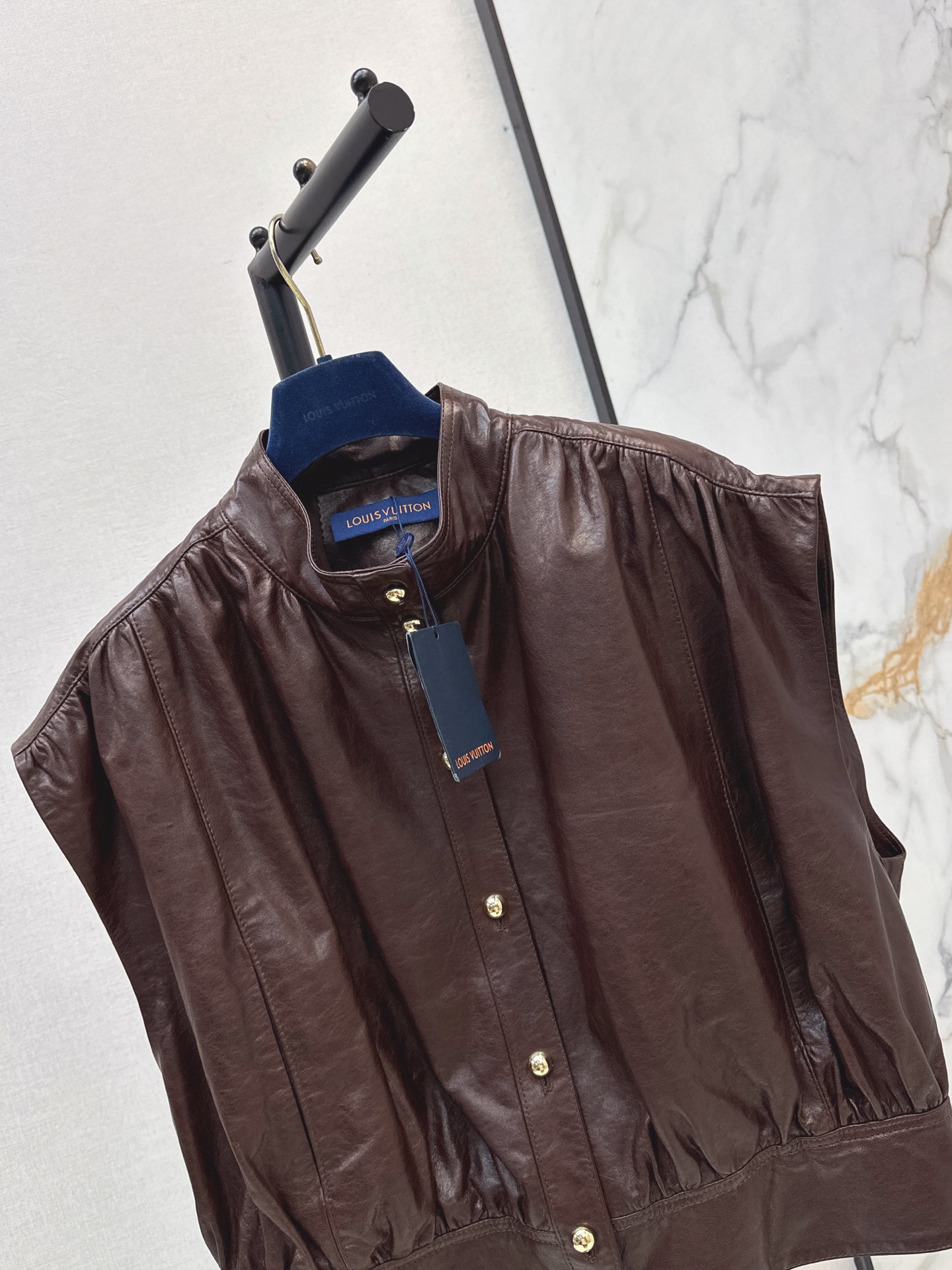 Loui 26fw leather vest jacket