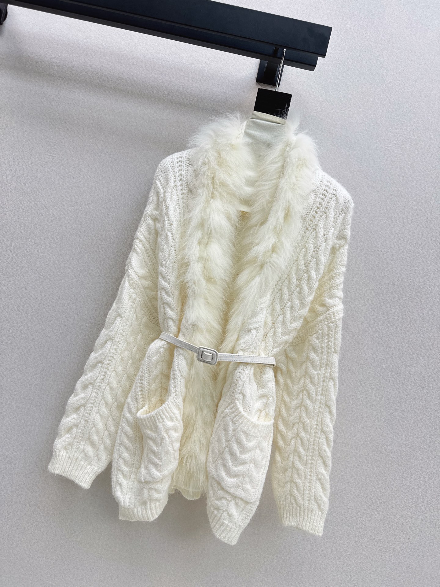 Fen 26fw fur-trim knit cardigan