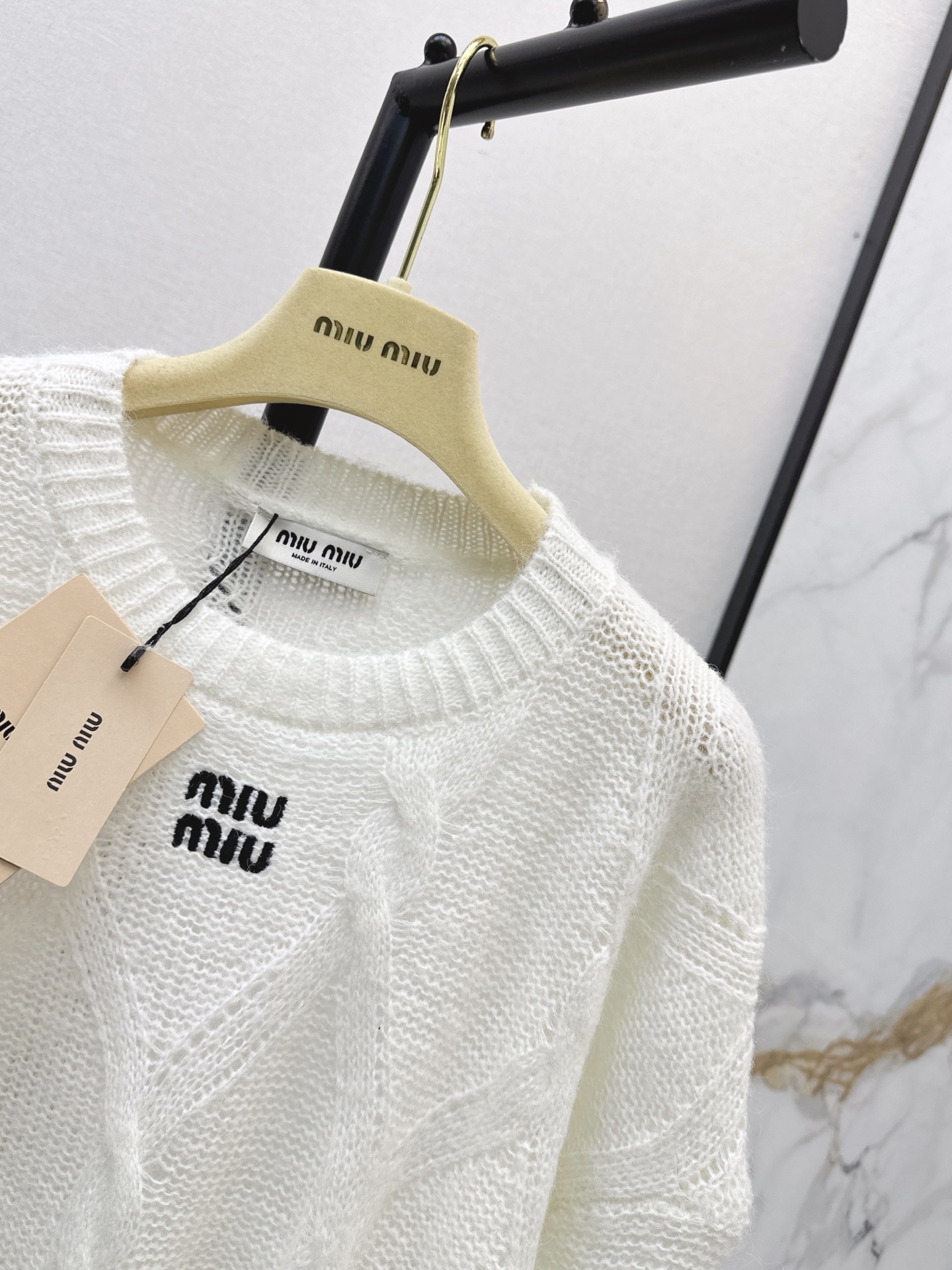 Miu 26fw letter embroidery sweater