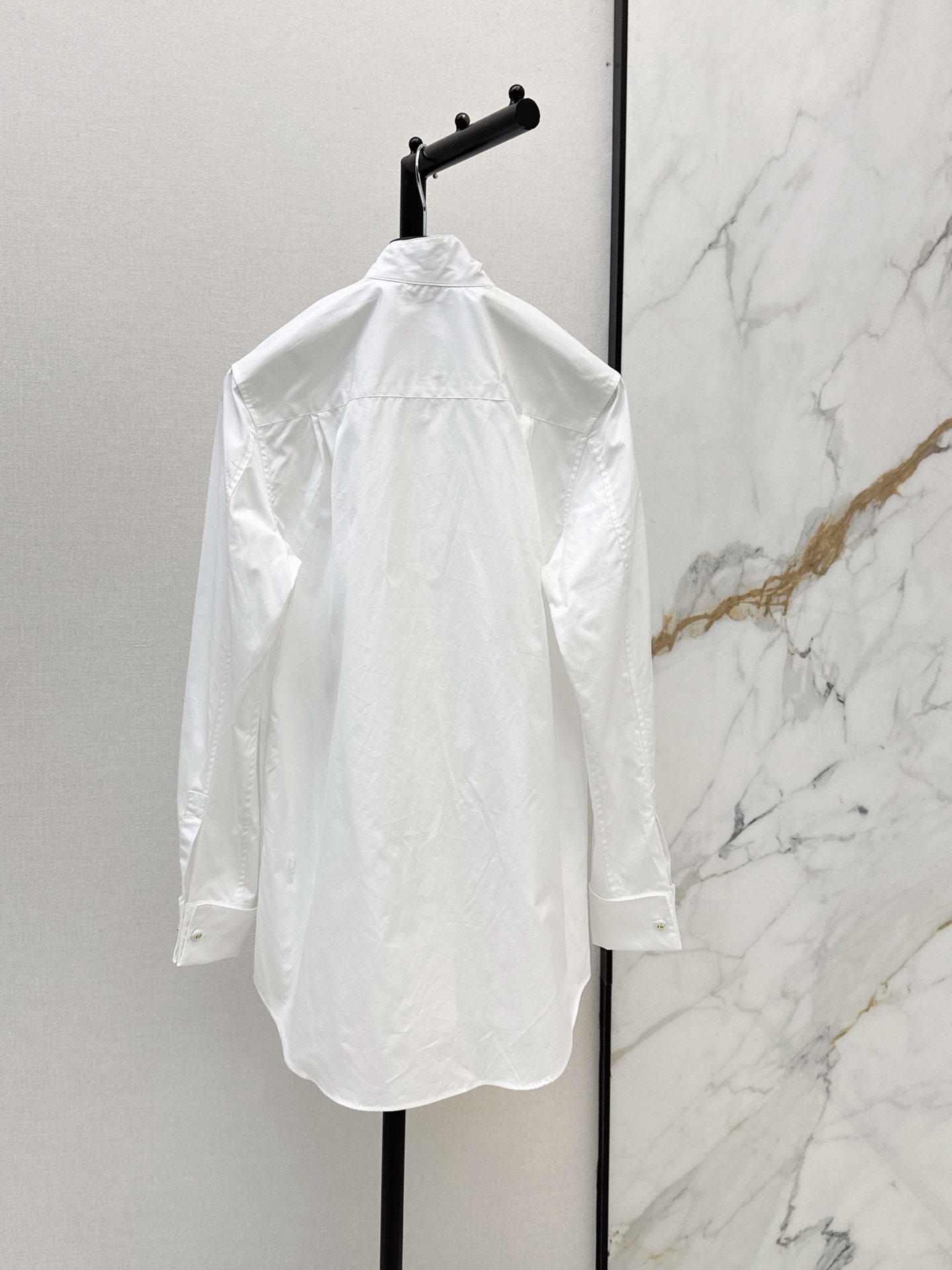 CD 26fw Ring-Detail Tie-Neck Shirt