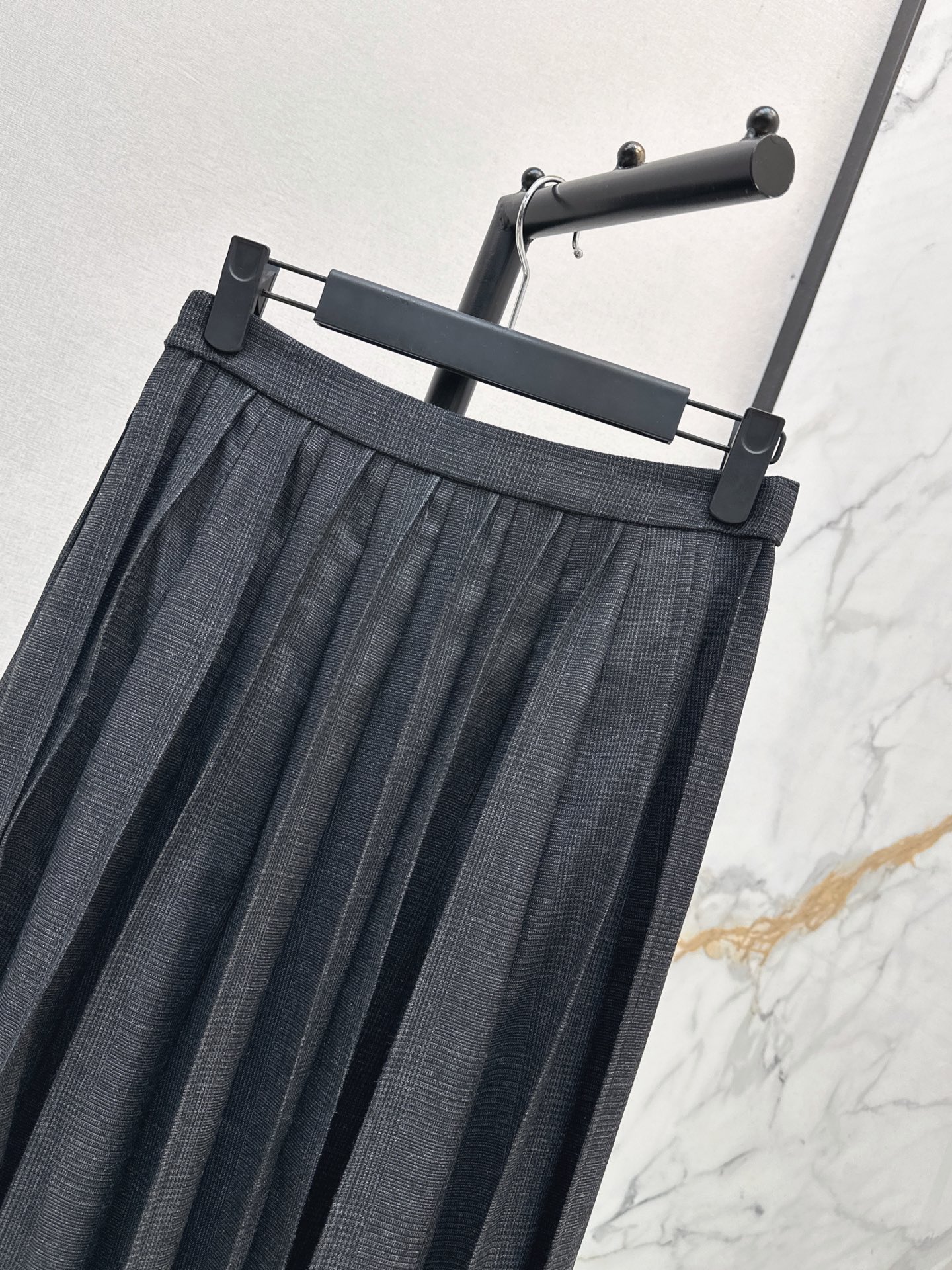 CD 26fw check pleated skirt