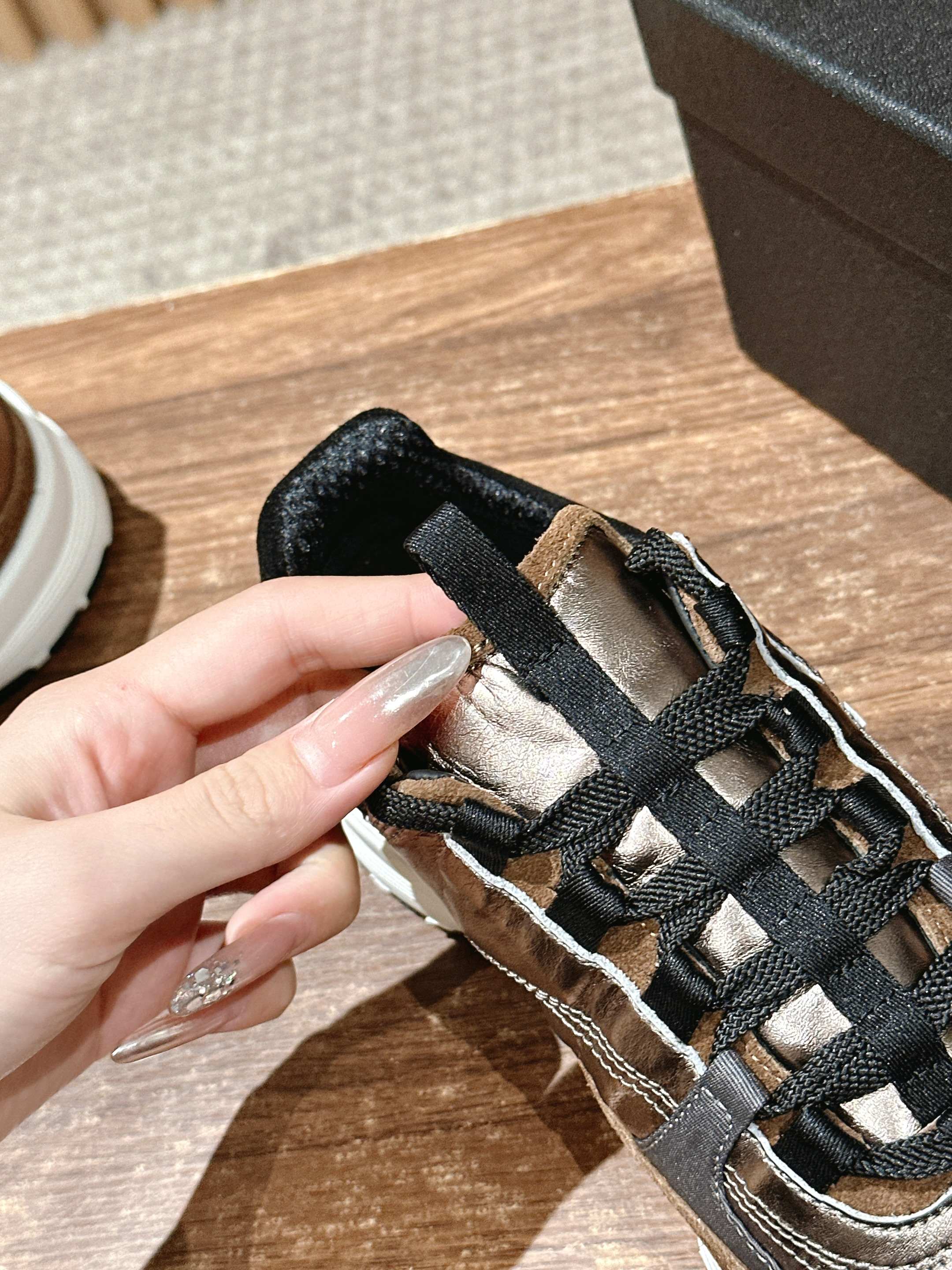 Chan 25fw sneakers