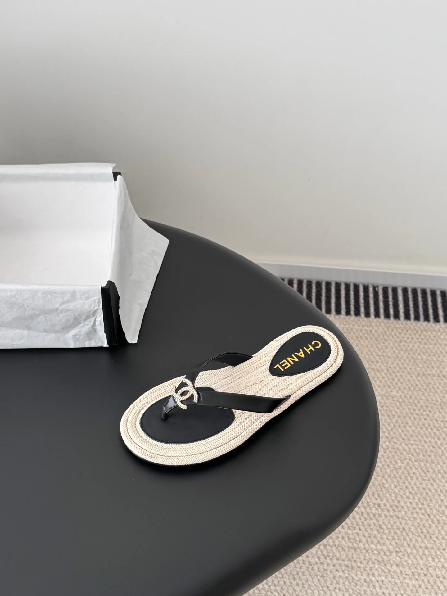 Chan 25K flip-flops