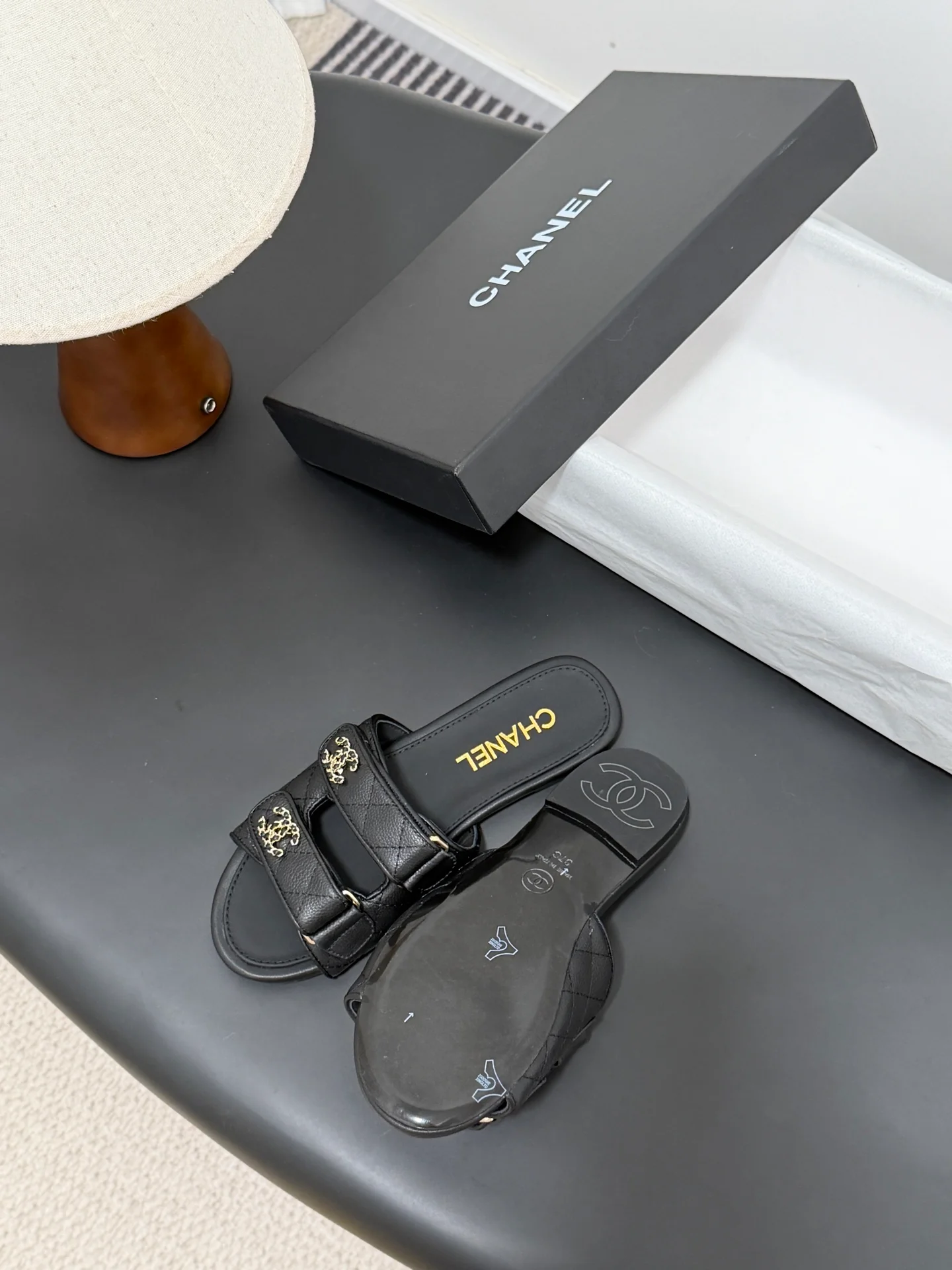 Chan 26ss slippers