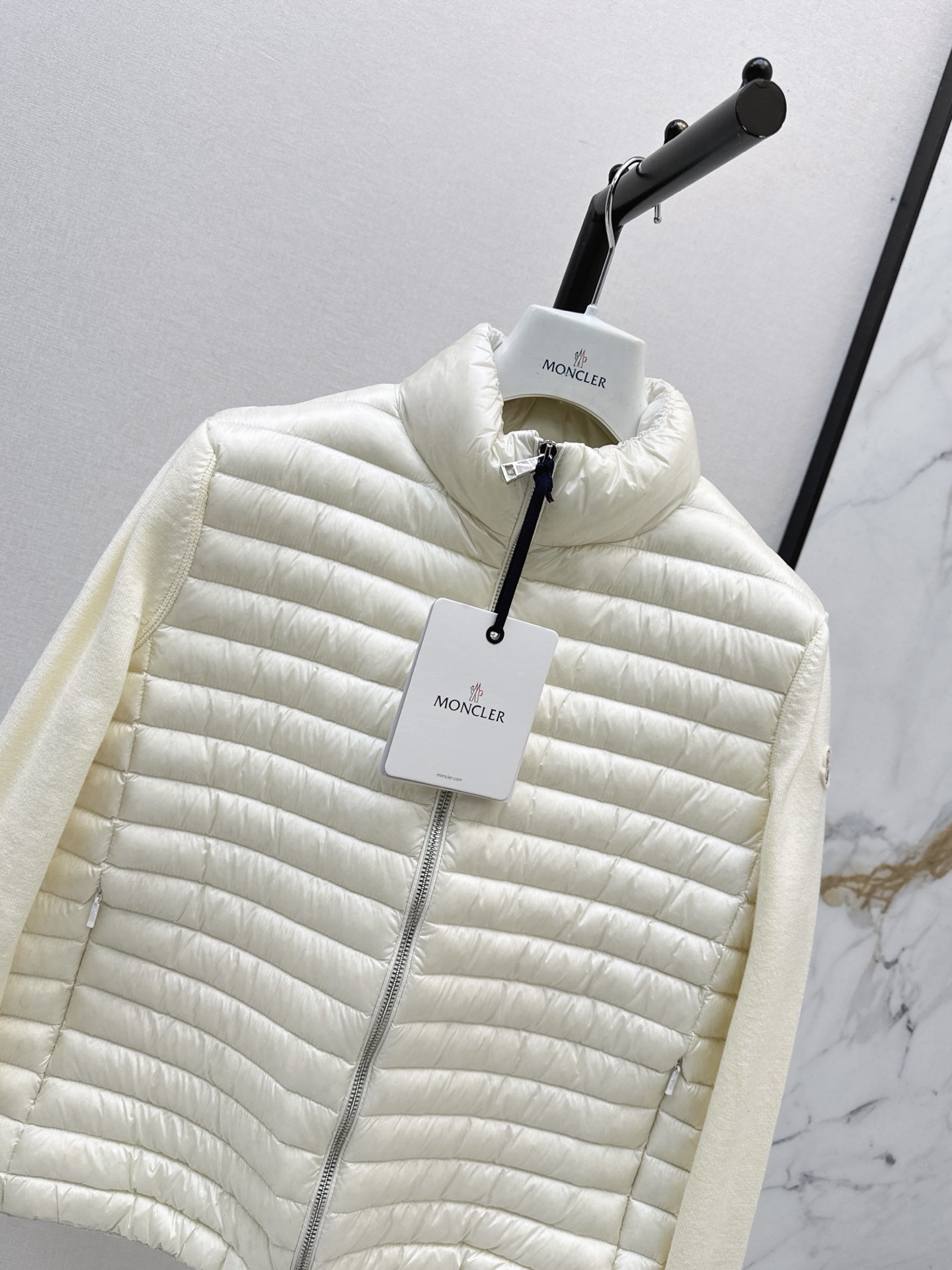 Monc 26fw cropped down jacket