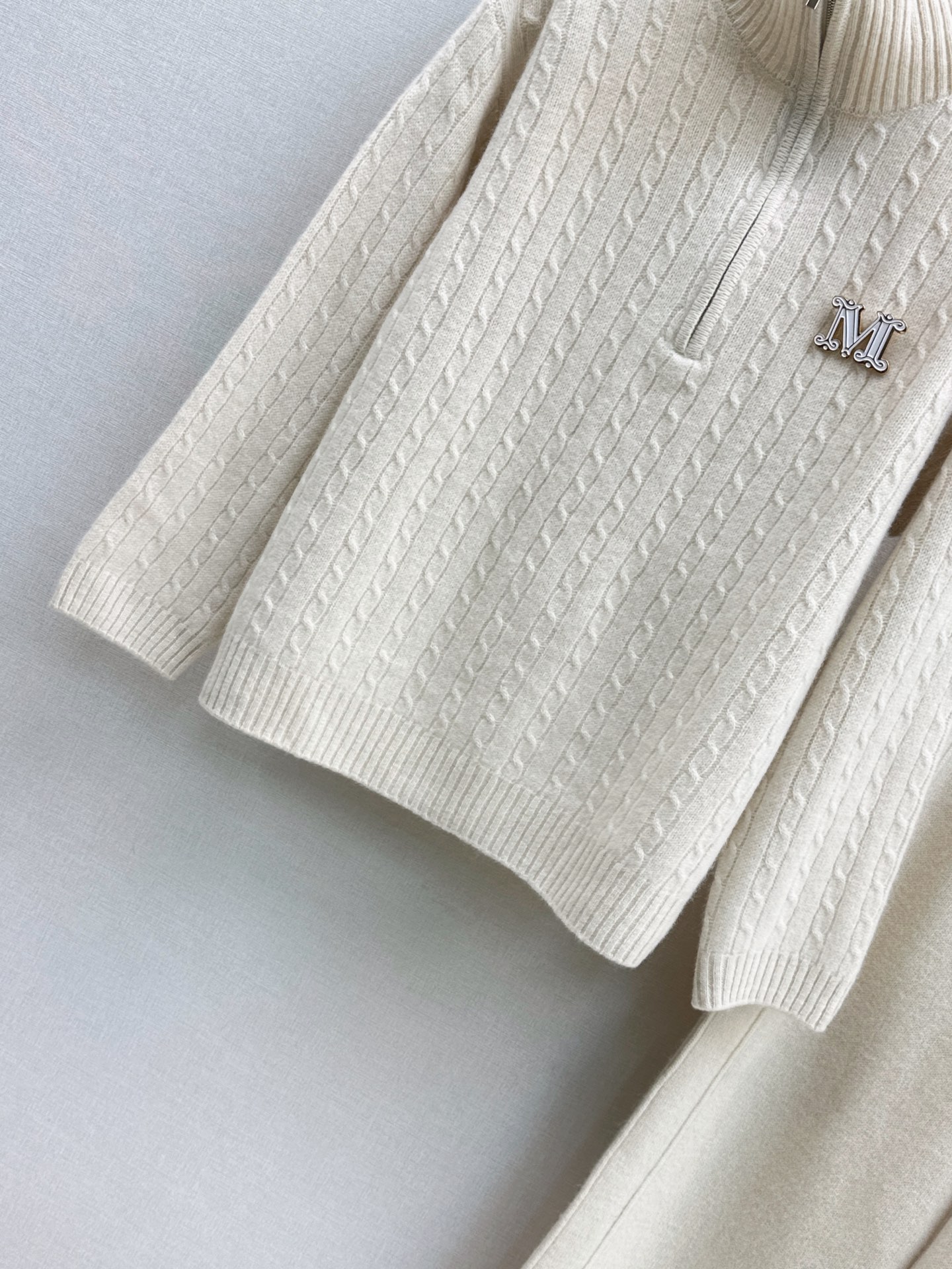 Max 26fw wool sweater pants sets