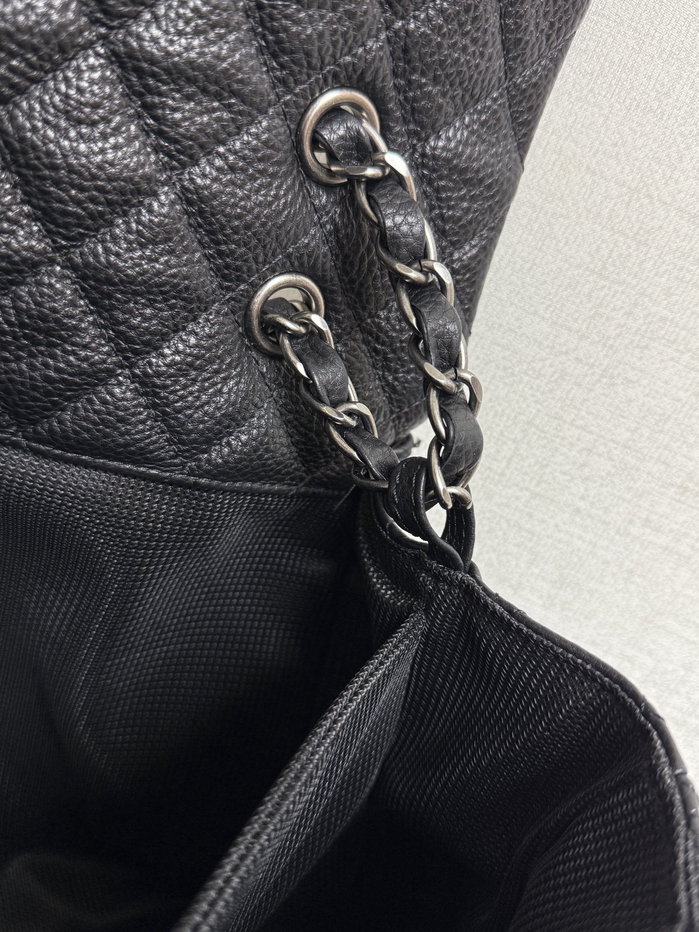 Chan 26fw airline bag