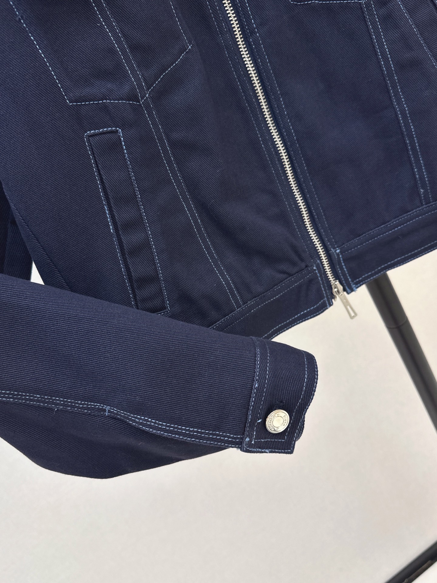 Her 26fw zipper jacket