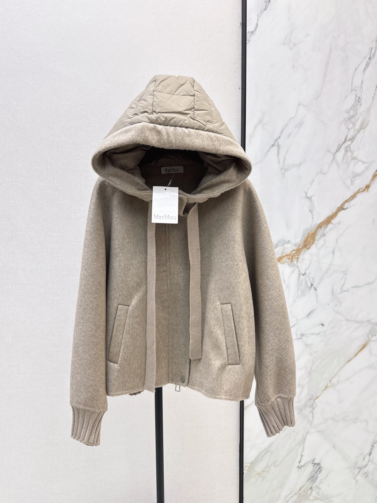 Max 26fw wool contract hooded down jacket