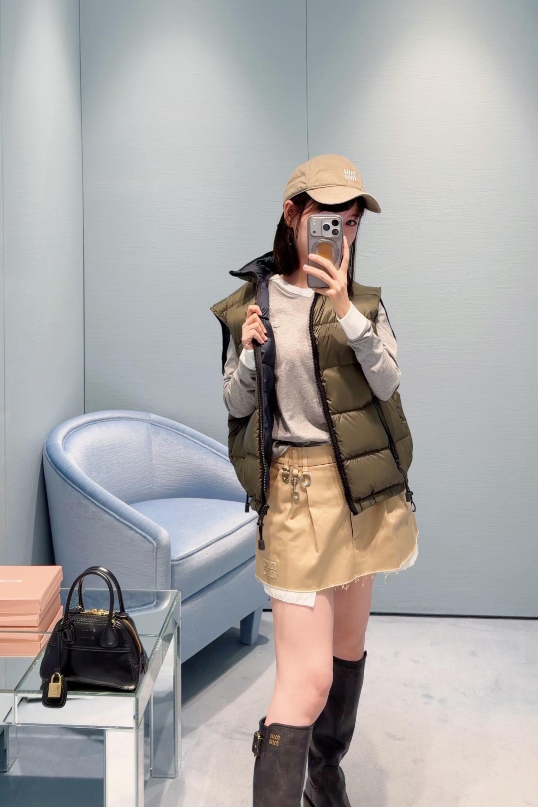 Miu 26fw down vest