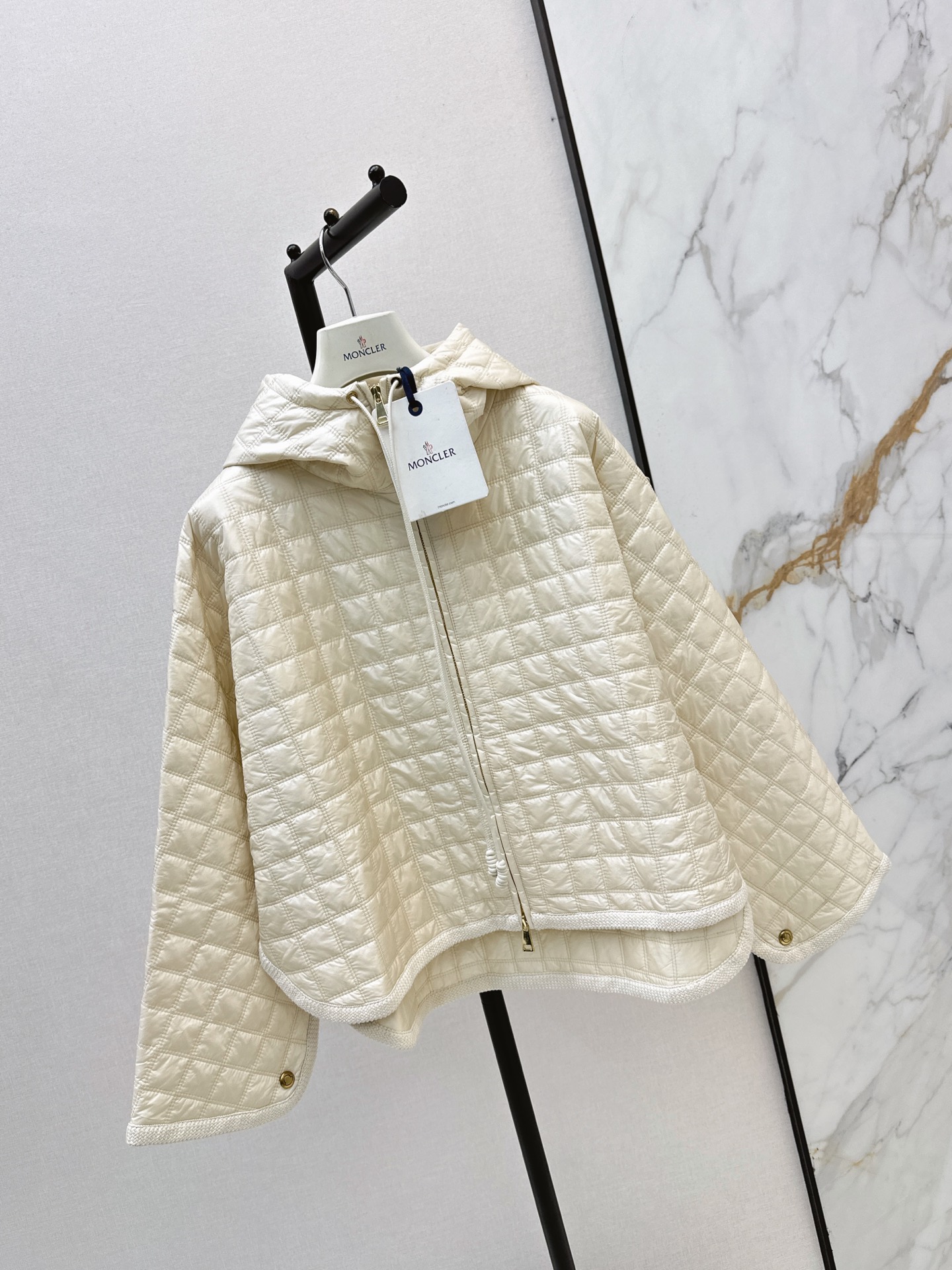 Monc 26fw hooded padded jacket