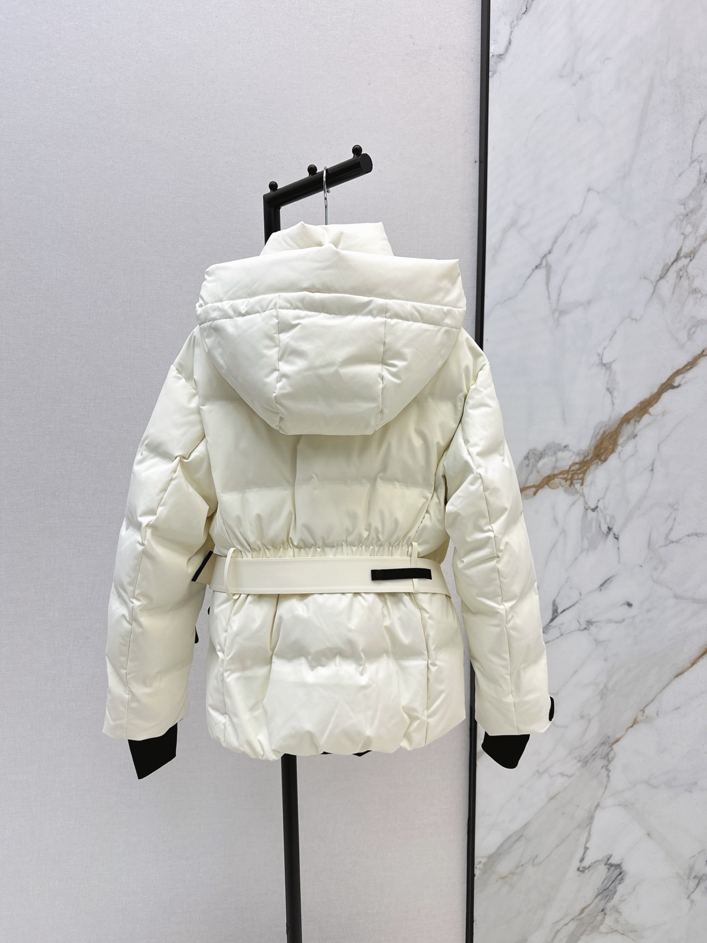Monc 26fw belted hooded down jacket