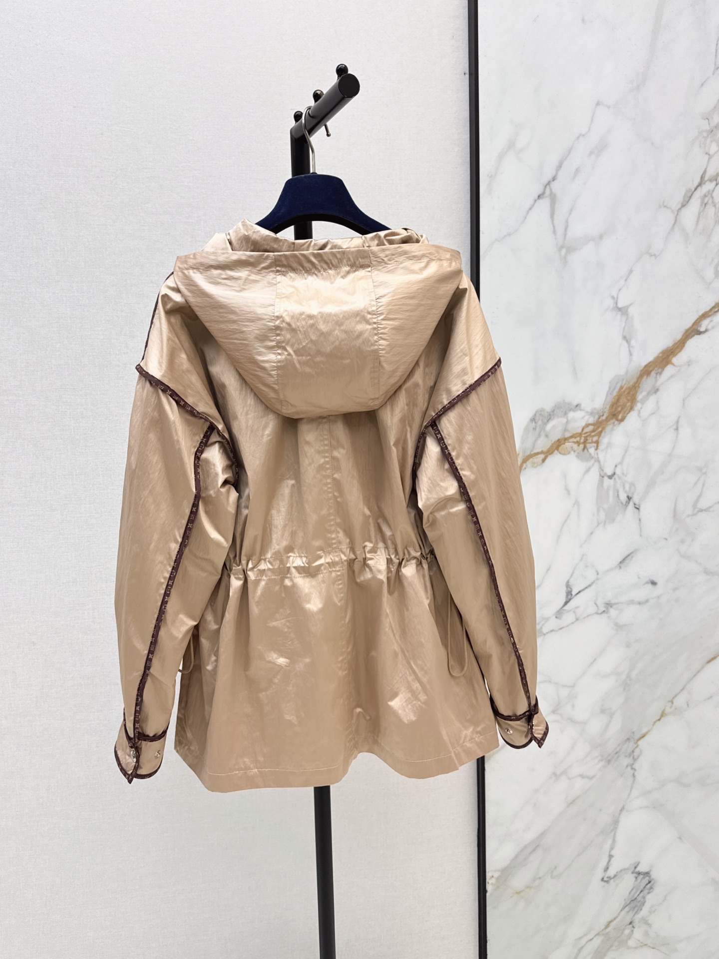 Loui 26fw hooded jacket