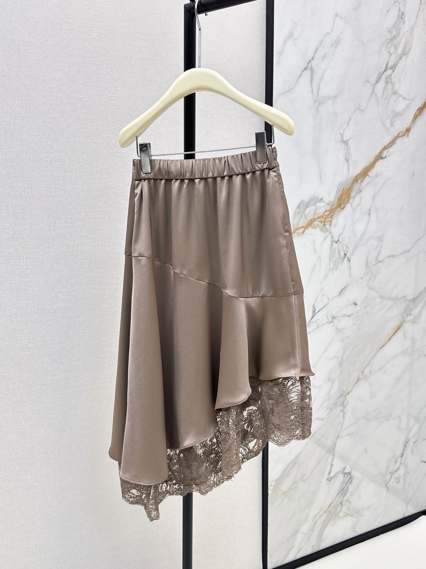 Chol 26ss contract lace skirt