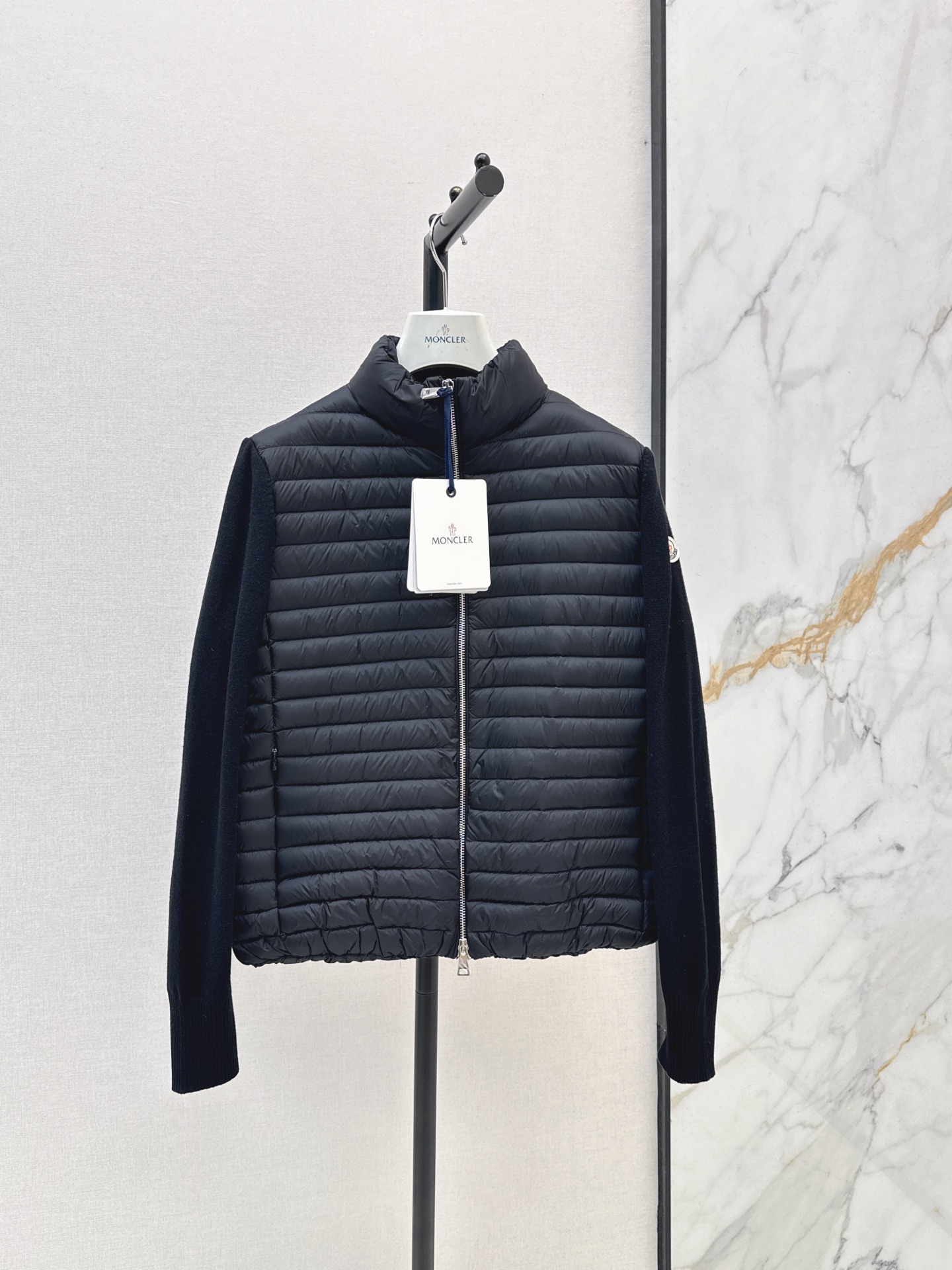Monc 26fw cropped down jacket