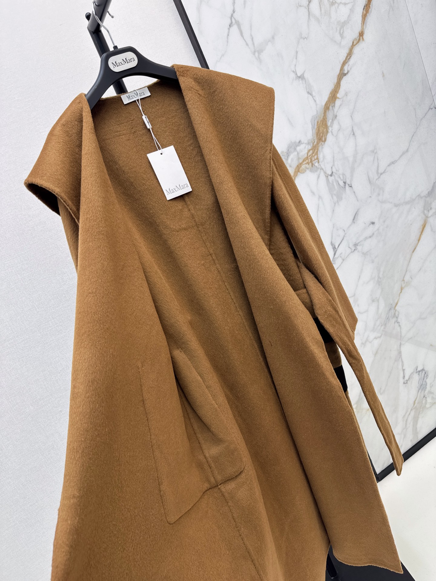 Max 26fw woolen hooded overcoats