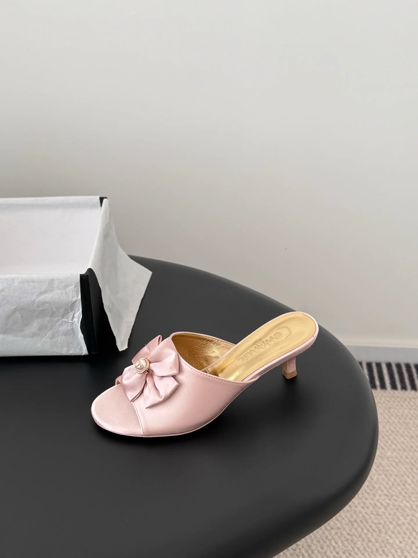 Chan 26ss kitten heel slides
