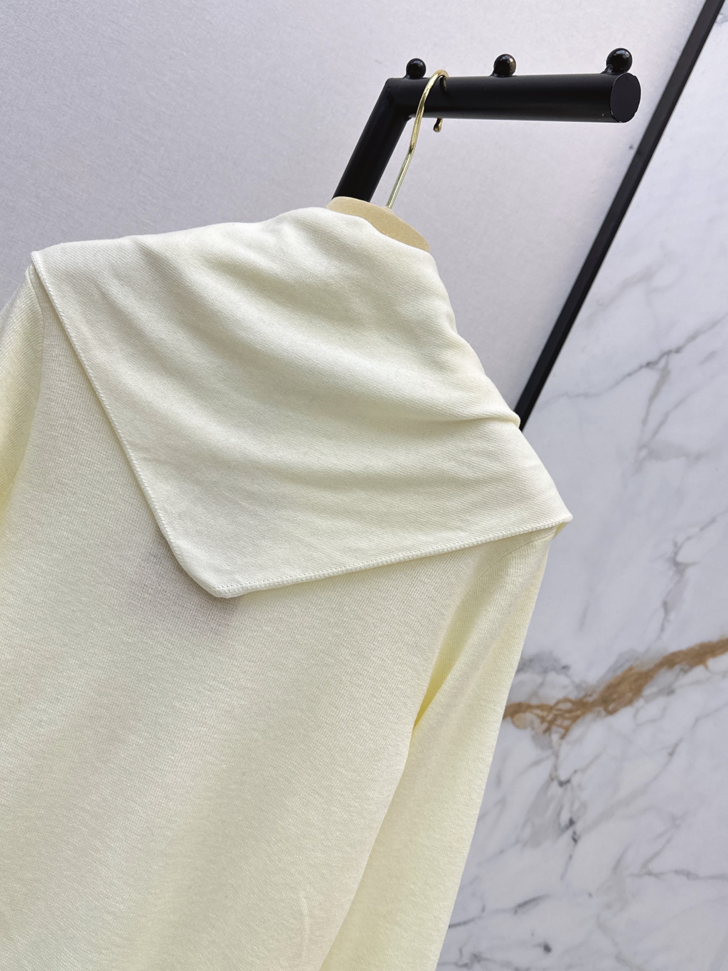 Miu 26fw shawl knitwear